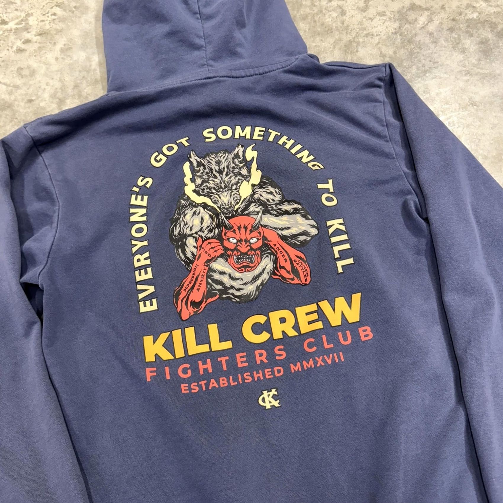 Vintage Kill Crew Hoodie Mens Medium Blue Graphic Print Pullover Sweatshirt Back Graphic Front Logo Pockets Gym & Training Sports Jersey Size US M / EU 48-50 / 2 - 2 Thumbnail