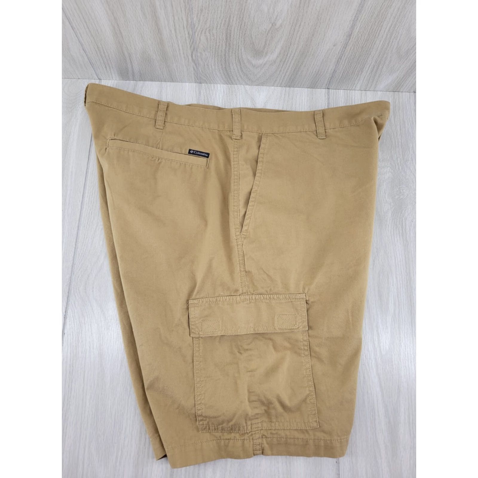 Vintage Columbia Men's Casual Shorts Khaki Tan Size 40W 10L Canvas Belted Pockets Size US 40 / EU 56 - 5 Thumbnail
