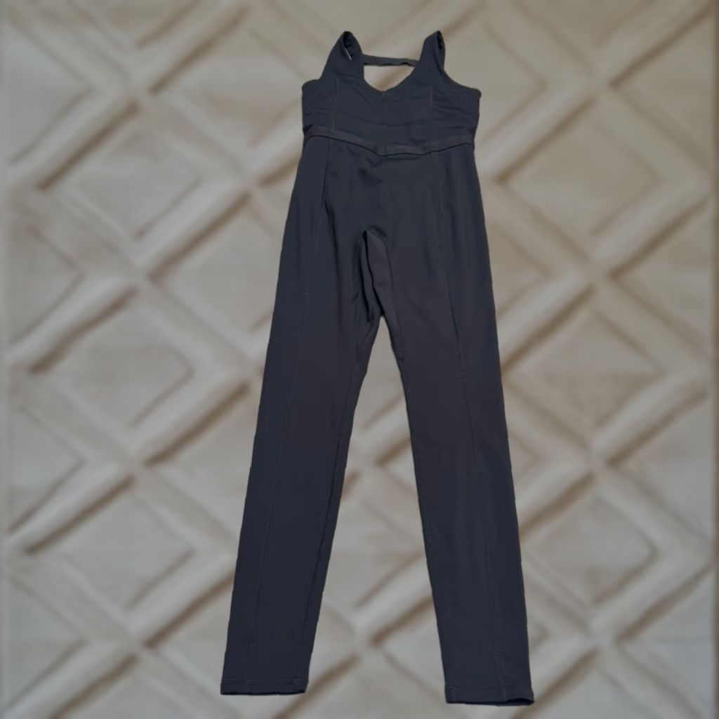 Fabletics Fabletics Jumpsuit Womens Small Black Backless Motion 365 Active Yoga One Piece Size 28" / US 6 / IT 42 - 1 Thumbnail