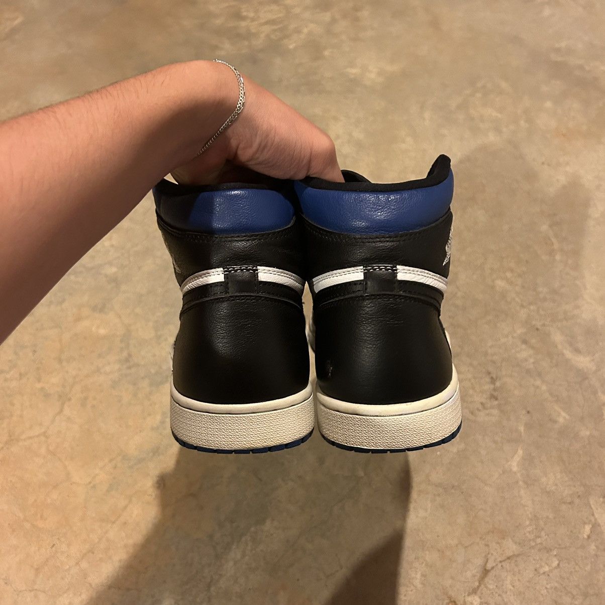 Jordan Brand × Nike Air Jordan 1 Retro High Royal Toe 2020 US 10.5 Size US 10.5 / EU 43-44 - 4 Thumbnail