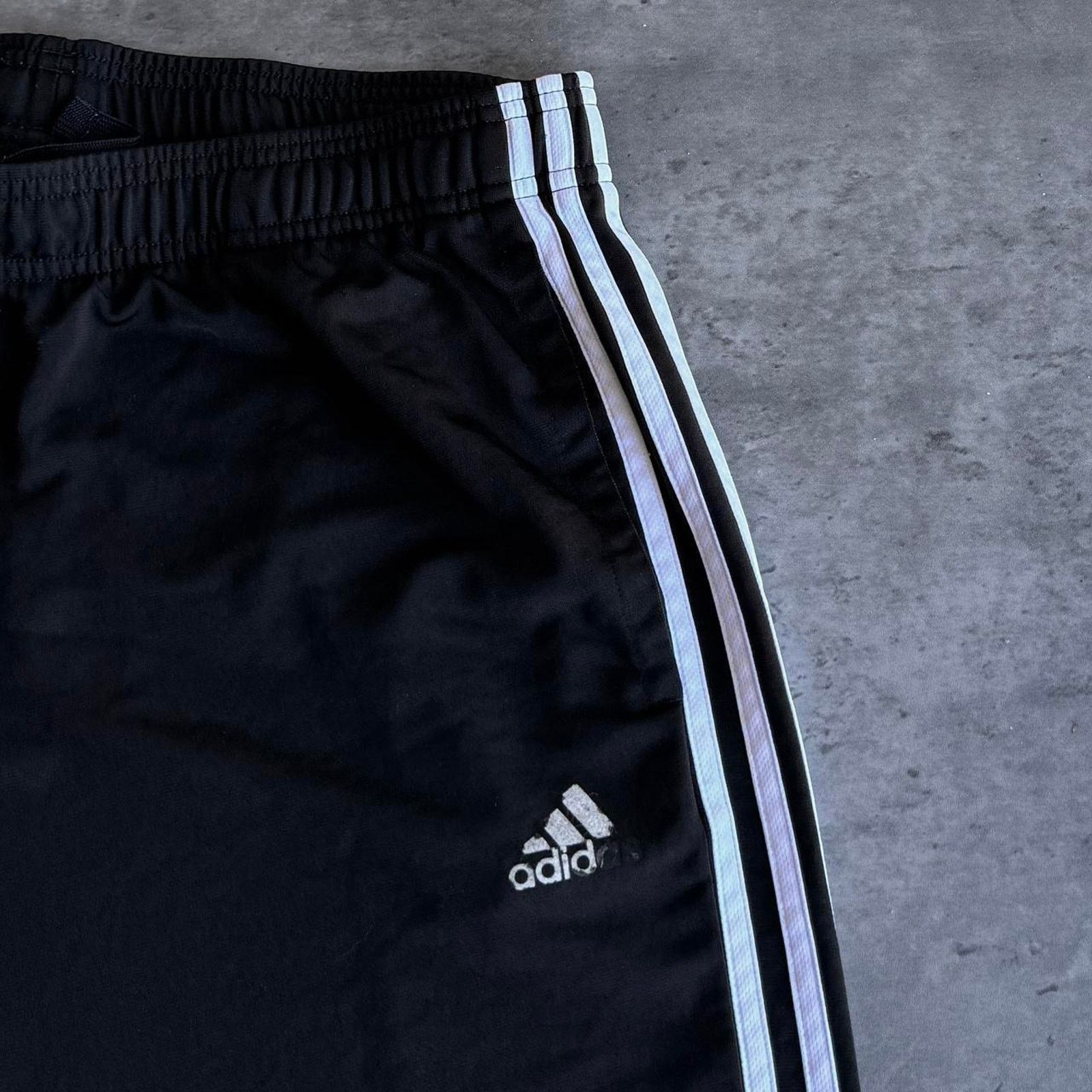 Adidas Adidas Black & White Embroidered Essential Sweatpants Size US 33 - 3 Thumbnail