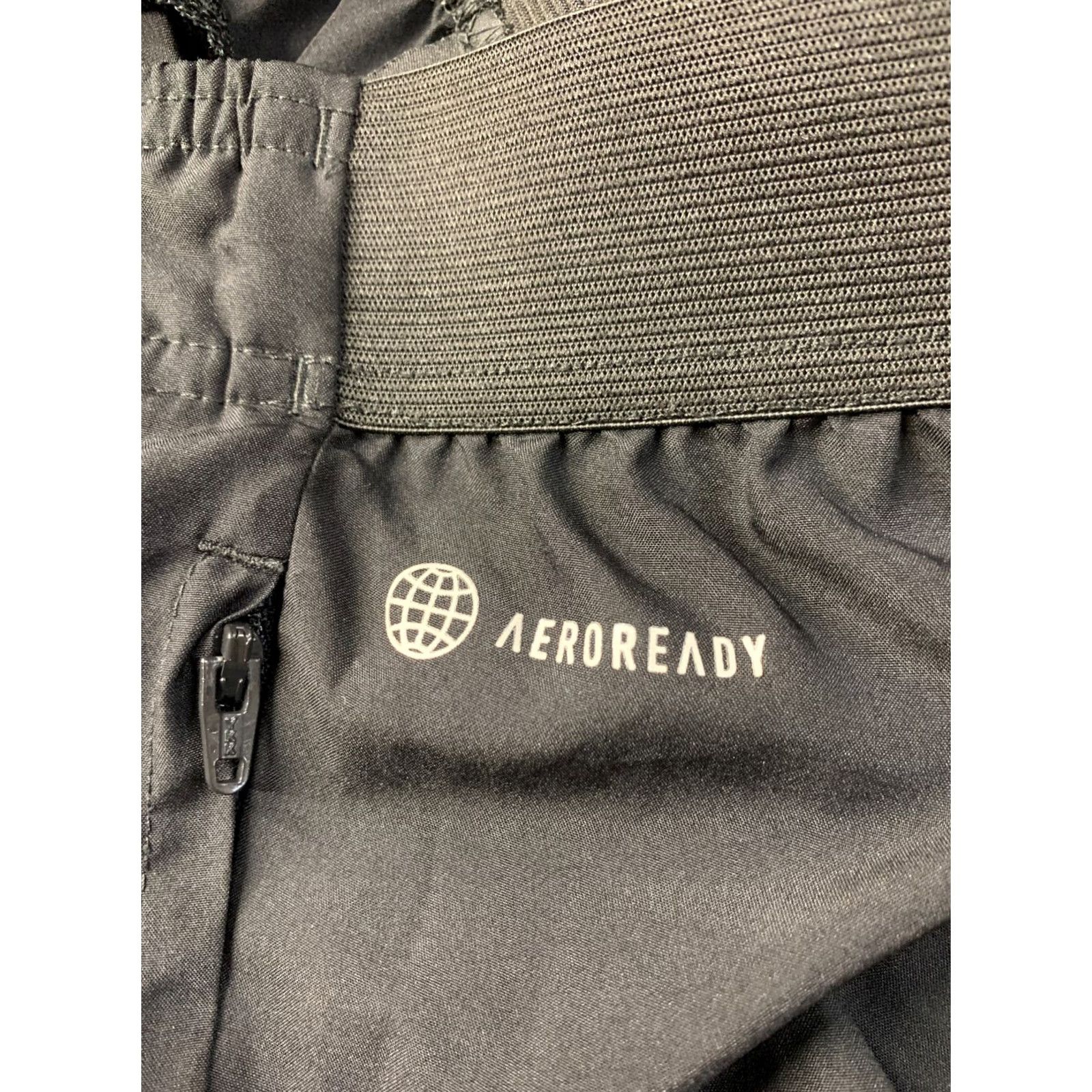 Adidas ADIDAS AEROREADY 2022 ORIGINAL MEN TRAINING SHORTS M MEDIUM BLACK Sport Training Men Shorts HH9097 Size US 31 - 3 Thumbnail