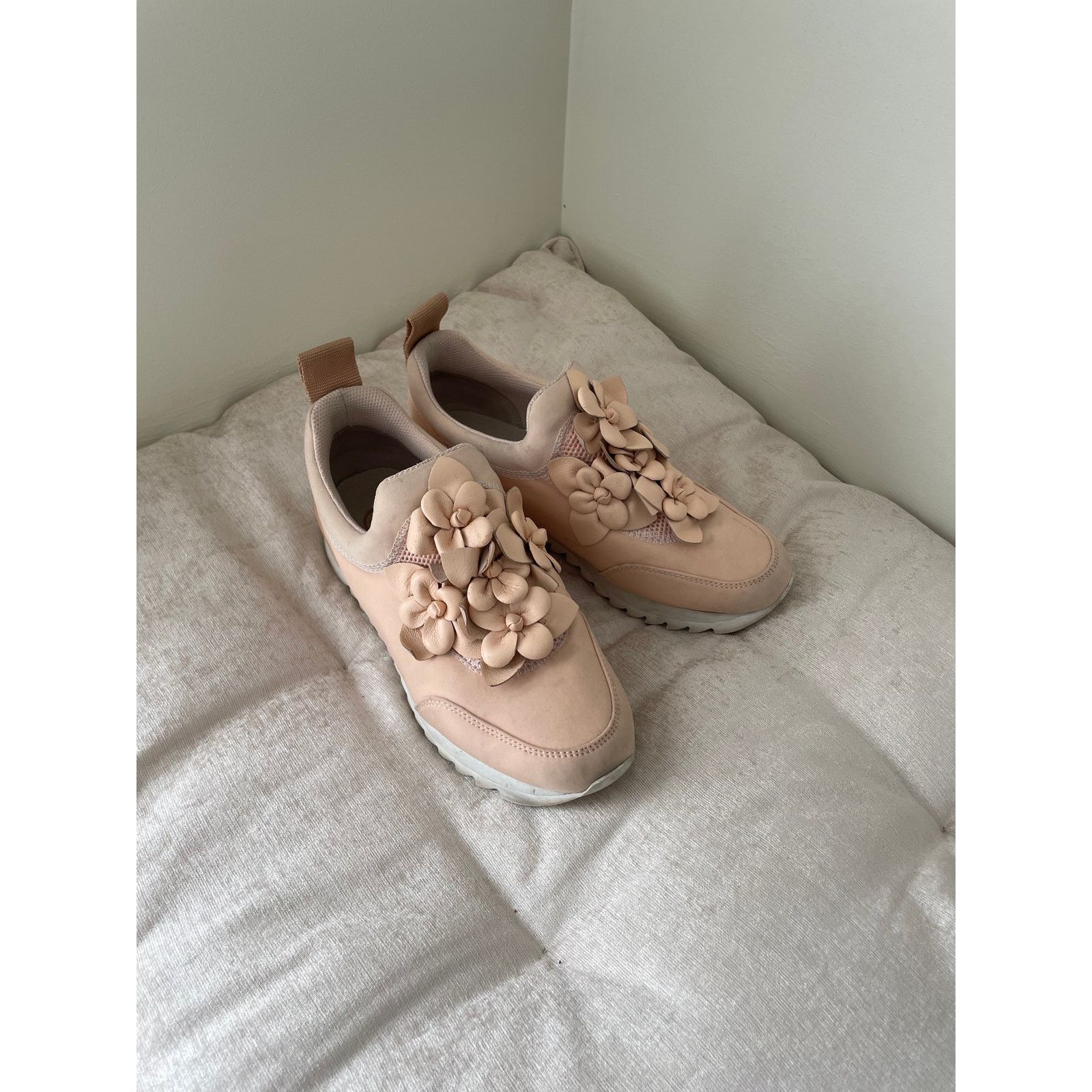 Tory Burch Tory Burch Flower Sneakers Size US 7.5 / IT 37.5 - 1 Thumbnail