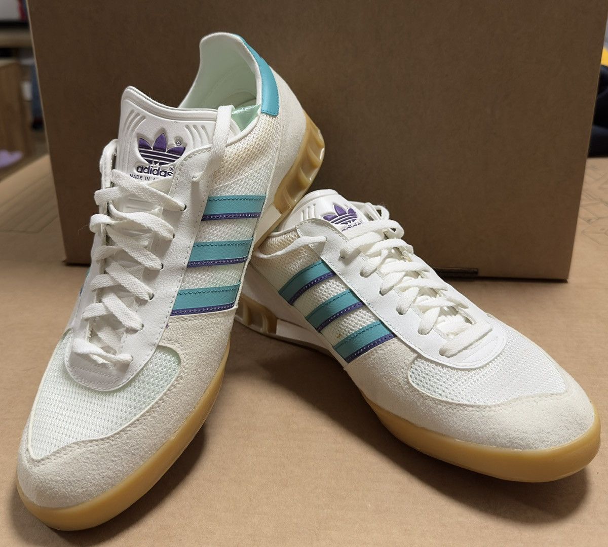 adidas gazelle silver green womens adidas Originals x Song For The Mute Samba LX Freizeit