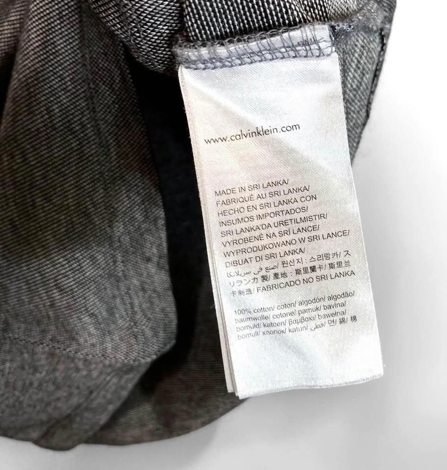 Calvin Klein Calvin Klein Liquid Touch Long Sleeve V-Neck Shirt - XL Size XL / US 12-14 / IT 48-50 - 4 Thumbnail