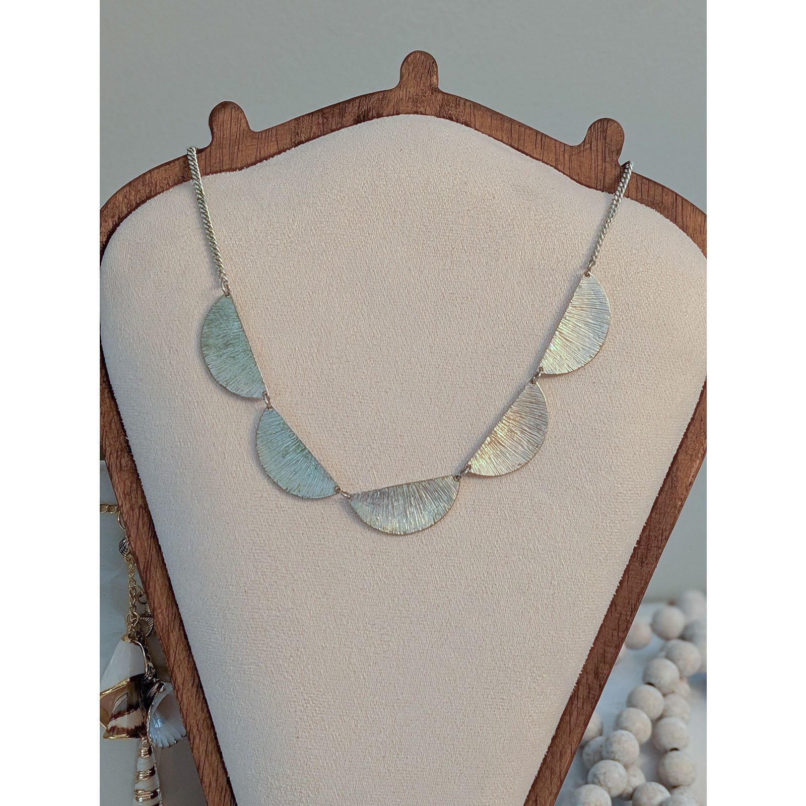 Vintage VTG 2000s 18" Silver-Tone Hammered Metal Half-Moon Necklace Size ONE SIZE - 3 Thumbnail
