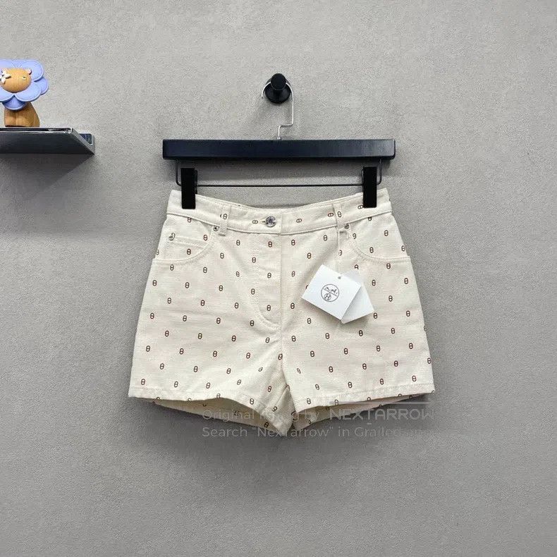 Hermes Hermes Pig Nose Printed Beige Short Pants Size 42" / US 20 - 1 Thumbnail