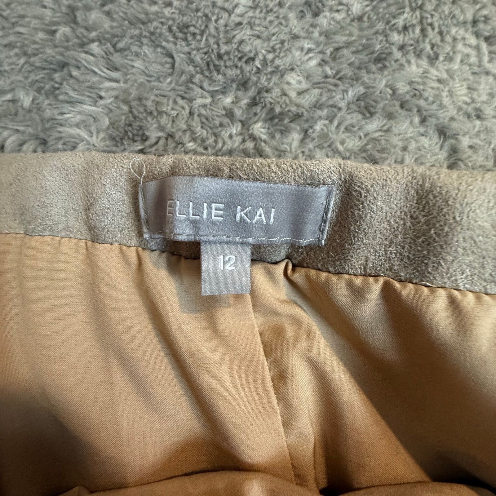 Other Ellie Kai Straight Pencil Skirt Tan Beige Faux Suede 12 Size 34" / US 12 / IT 48 - 6 Thumbnail