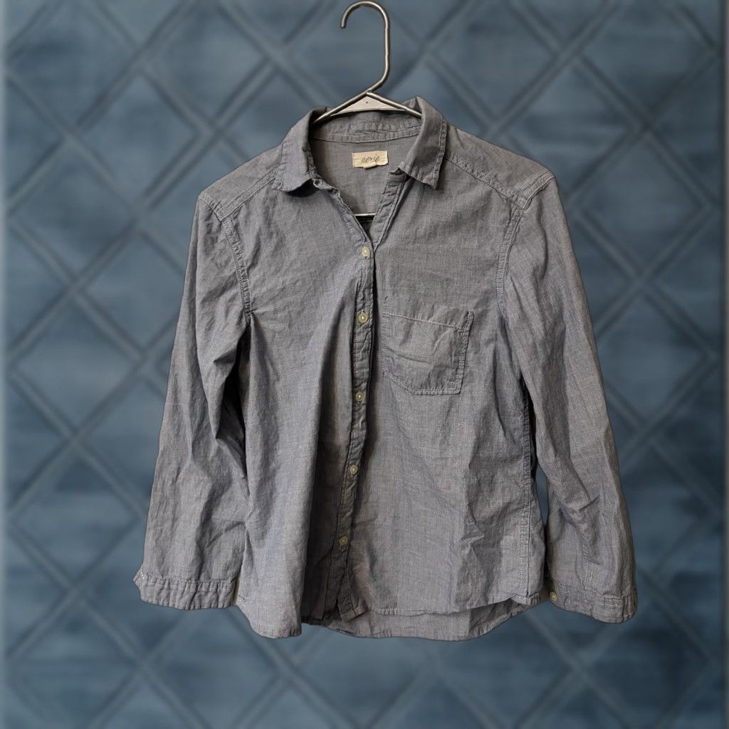 Vintage Aerie Women's Blue Chambray Button-Up Shirt S Size S / US 4 / IT 40 - 1 Thumbnail