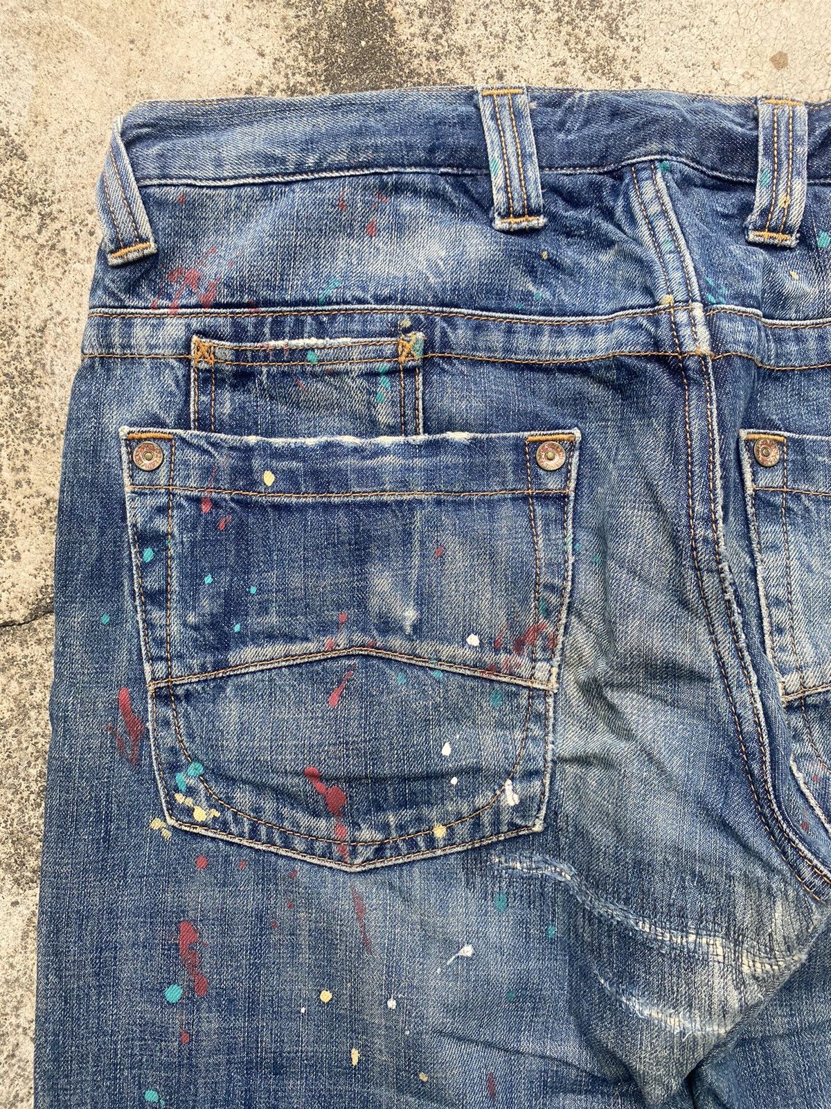 Armani × Armani Exchange × Le Grande Bleu (L.G.B.) Armani Jeans Painted Faded Loose Denim Jeans Size US 33 - 16 Thumbnail