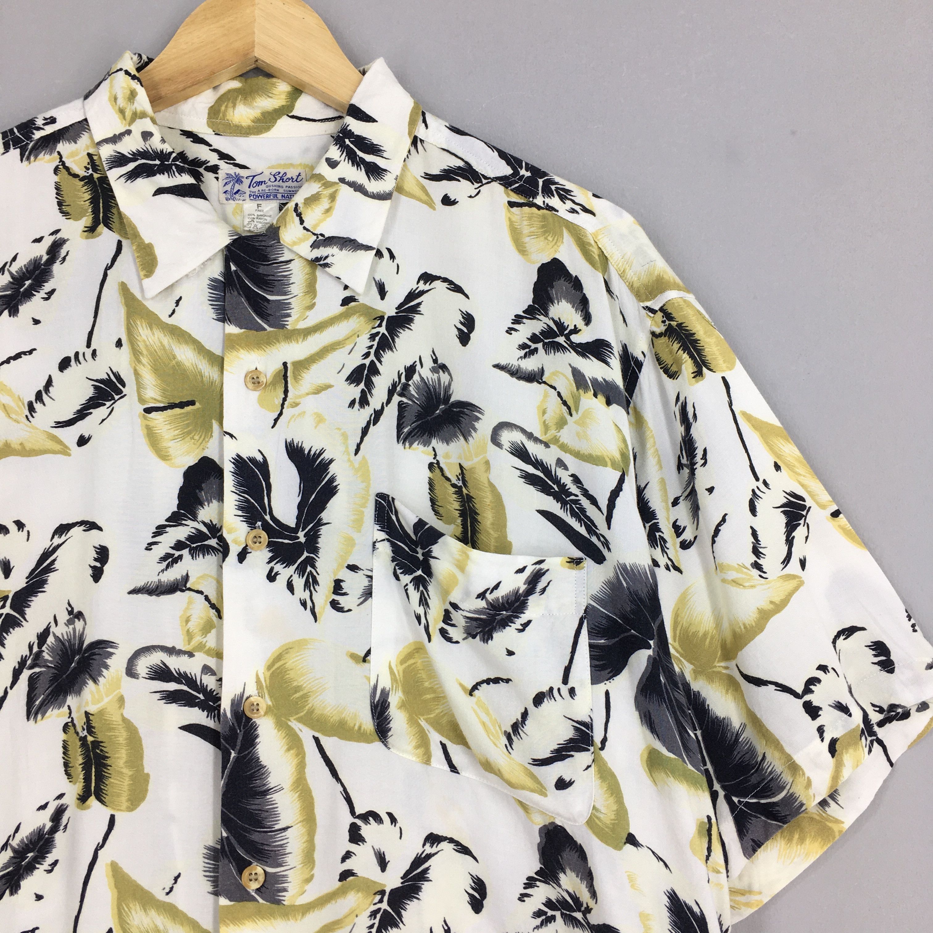 Vintage Vintage Tom Short Leaves Hawaii Aloha Rayon Shirts Medium Size US M / EU 48-50 / 2 - 2 Thumbnail