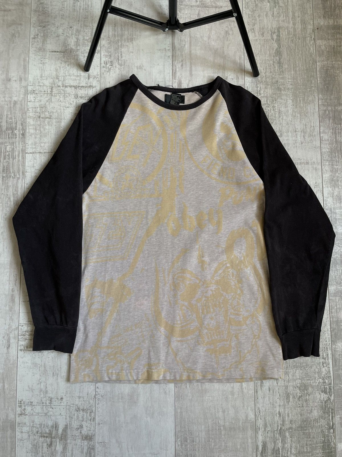 Obey Vintage Archive Obey x Motorhead / Charged Punk Sweatshirt Size US L / EU 52-54 / 3 - 1 Thumbnail