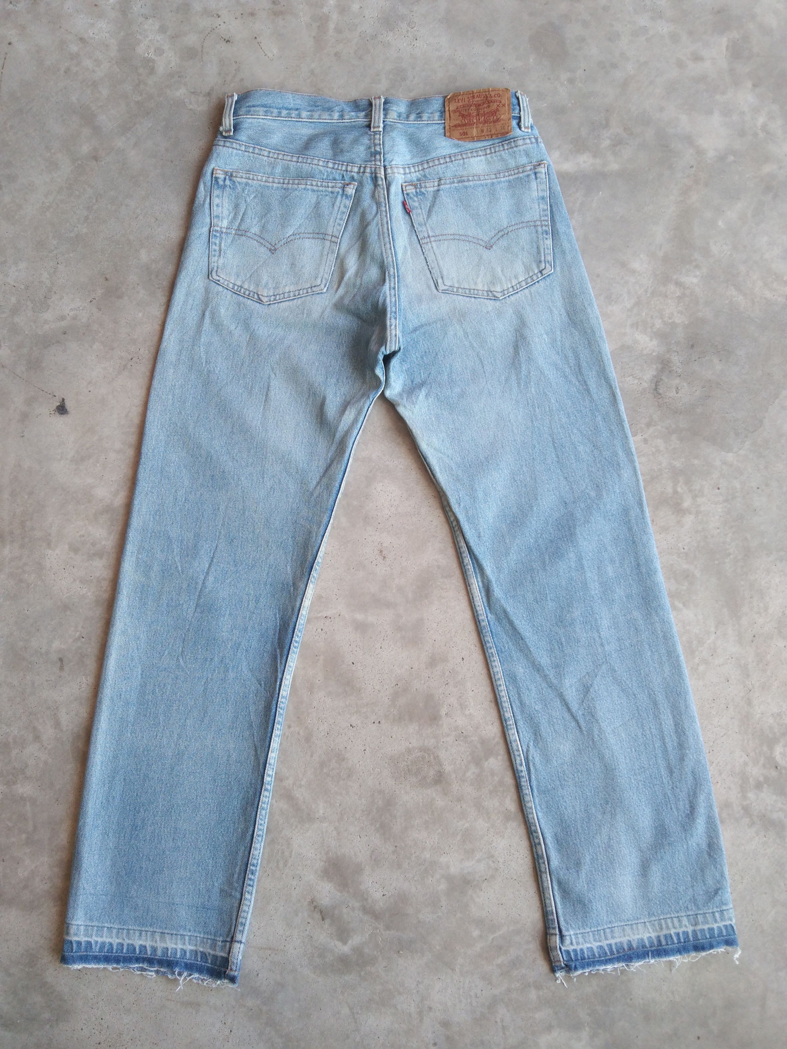 Levi's 90s Vintage Levi's 501 Made In USA Distressed Jeans 29x30 Size US 29 - 2 Thumbnail