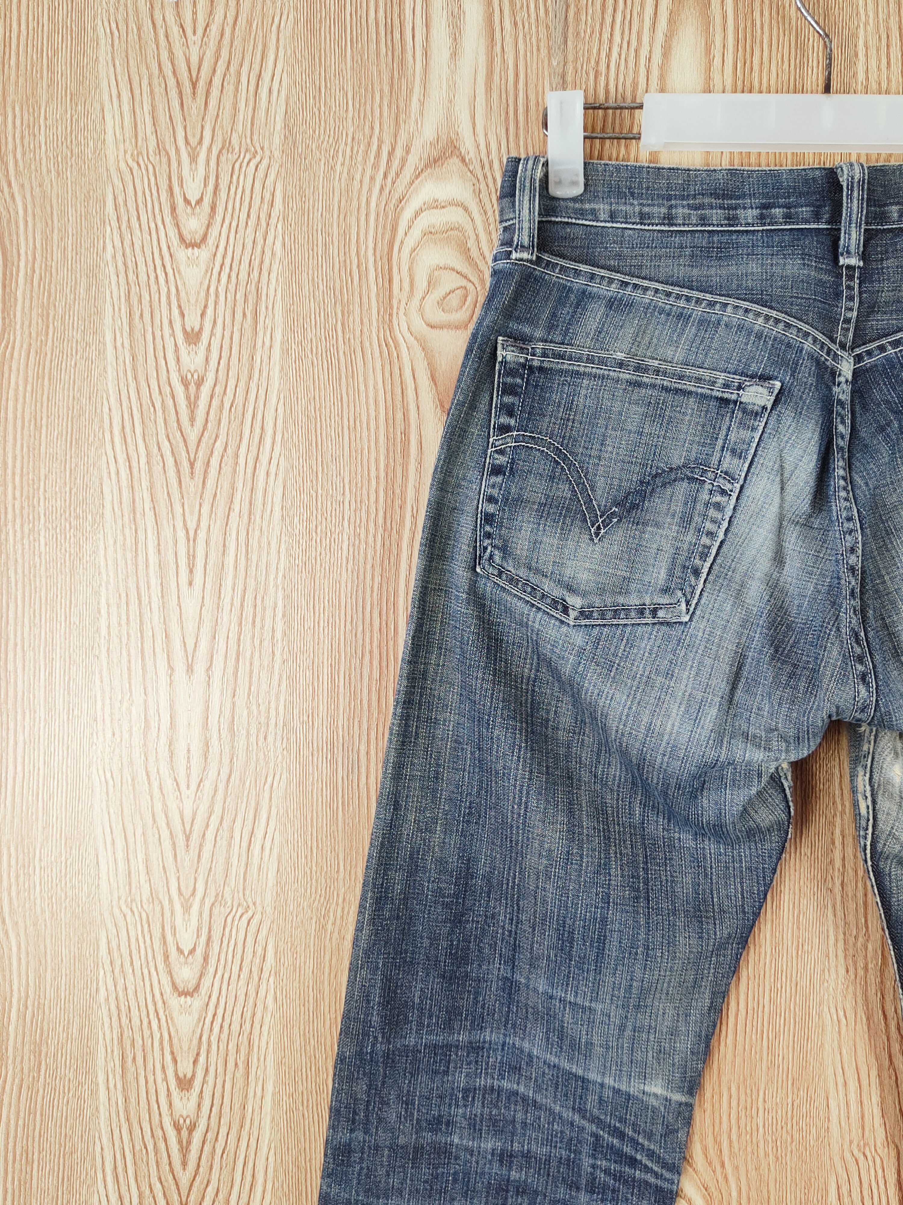 Japanese Brand Levi's Dark Blue Faded Distressed Ripped Jeans #W792 Size US 30 / EU 46 - 11 Thumbnail