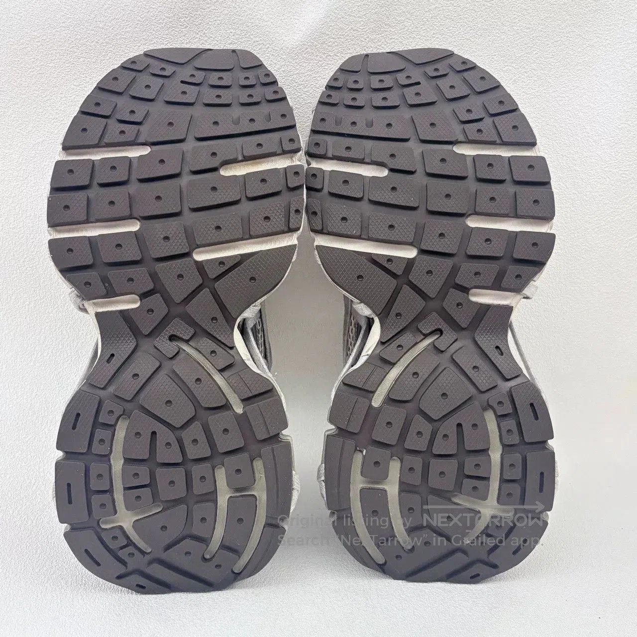 Balenciaga balenciaga 3xl low. Size US 9 / EU 42 - 5 Thumbnail