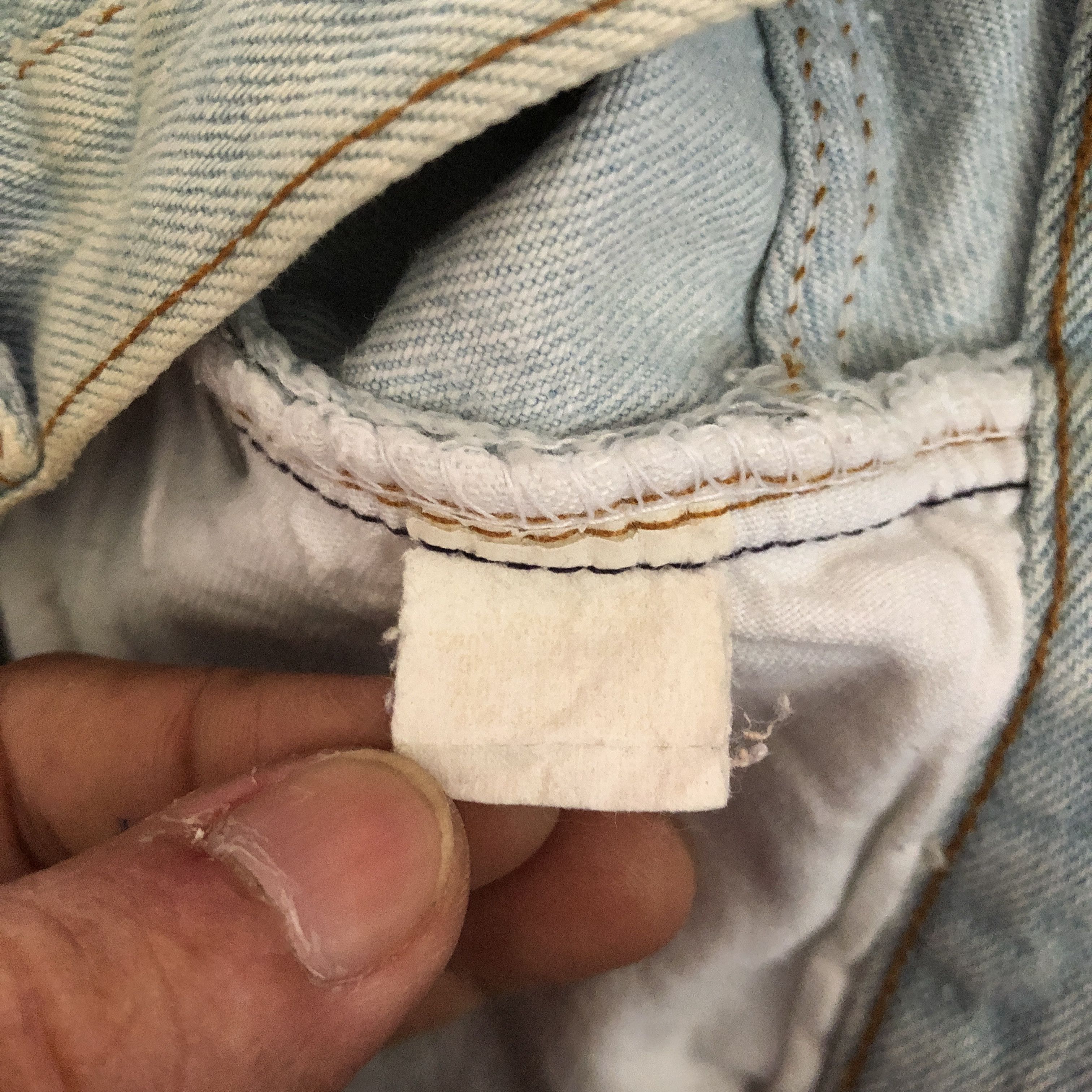 Levi's Vintage 70s Levis 501 Sun Faded Light Wash Blue Jeans Denim Size 28" / US 6 / IT 42 - 9 Thumbnail