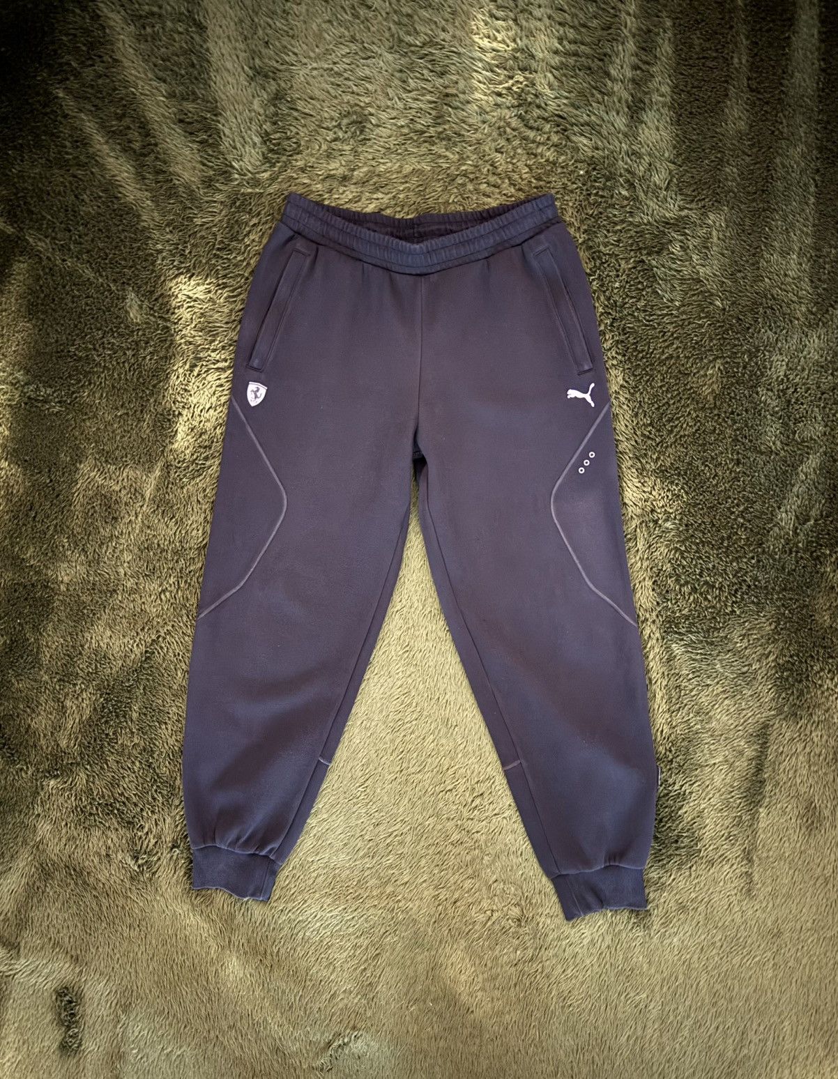 Ferrari × Puma [L] Puma x Ferrari F1 Training Sweatpants Black Size US 36 / EU 52 - 1 Thumbnail
