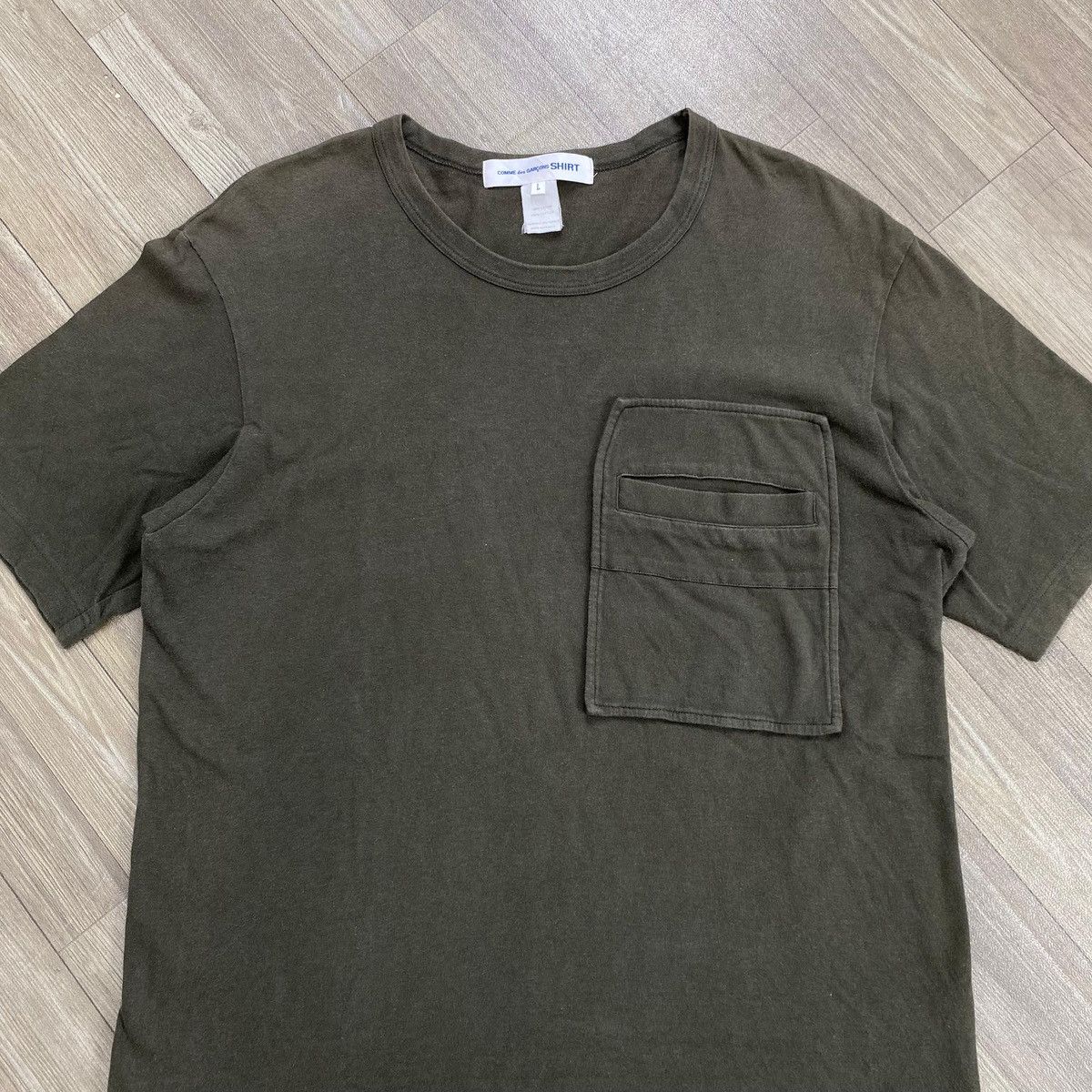 Comme des Garcons Vintage Comme Des Garcons Tshirt CDG Pocket Army Tee Size US L / EU 52-54 / 3 - 2 Thumbnail