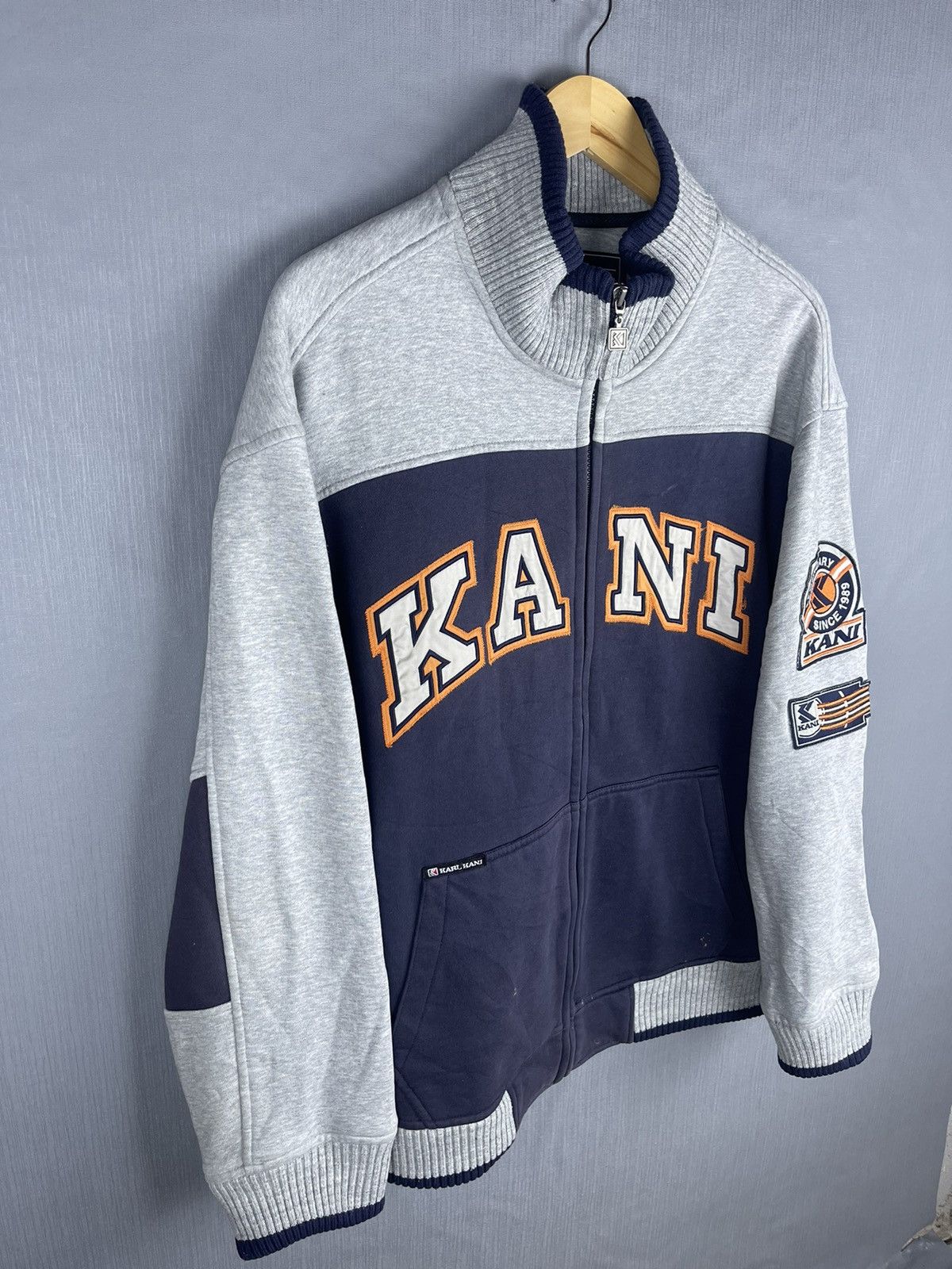 Karl Kani × Vintage VINTAGE KARL KANI Big Spellout Embroidery Zipper Jacket Size US L / EU 52-54 / 3 - 3 Thumbnail