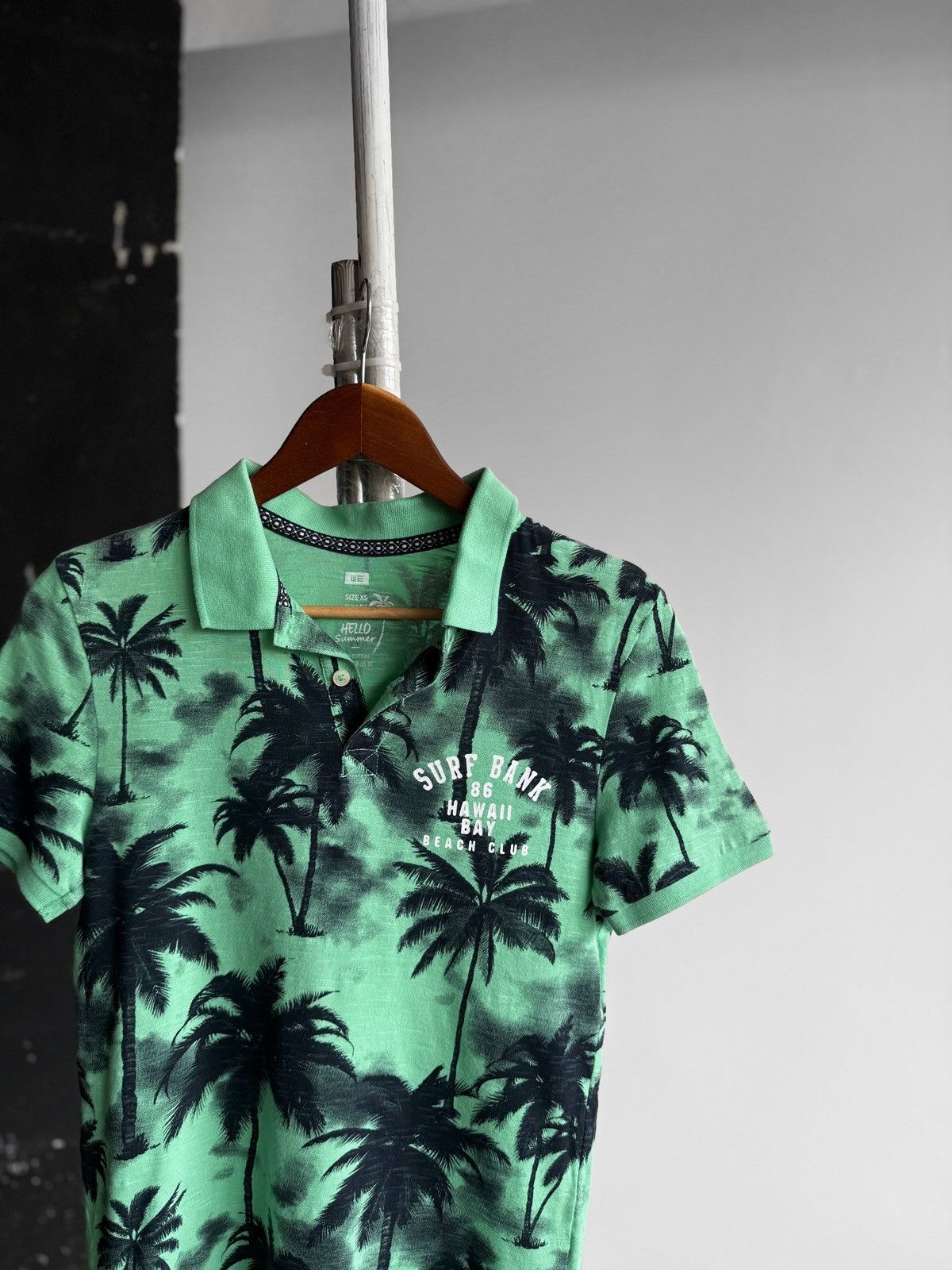 Designer × WE Fashion WE Fashion Men Short Sleeve Floral Tropic Printed Polo Shirt Size US XS / EU 42 / 0 - 2 Thumbnail