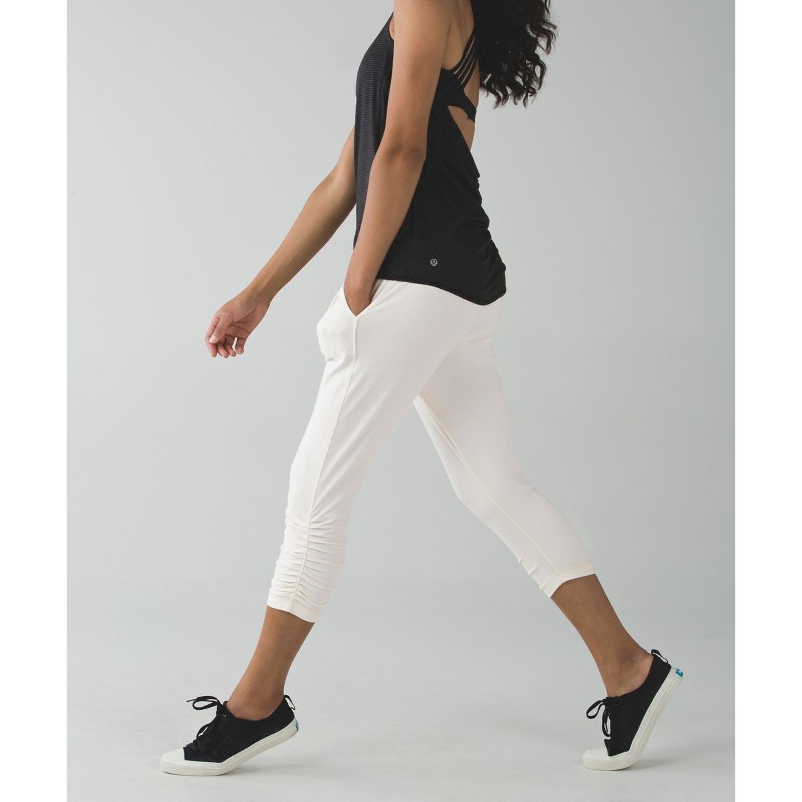Lululemon Lululemon Sunset Salutation Capris Leggings Fold Waist 2 Size 26" / US 2 / IT 38 - 2 Thumbnail