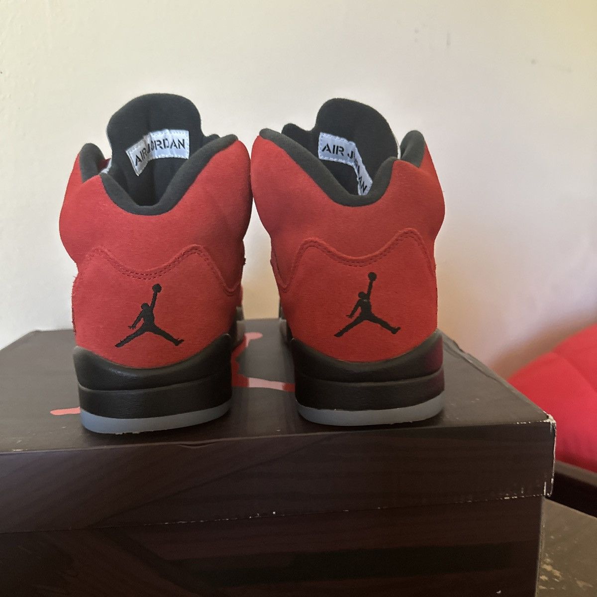 Jordan Brand Air Jordan 5 Raging Bulls Size US 8.5 / EU 41-42 - 4 Thumbnail