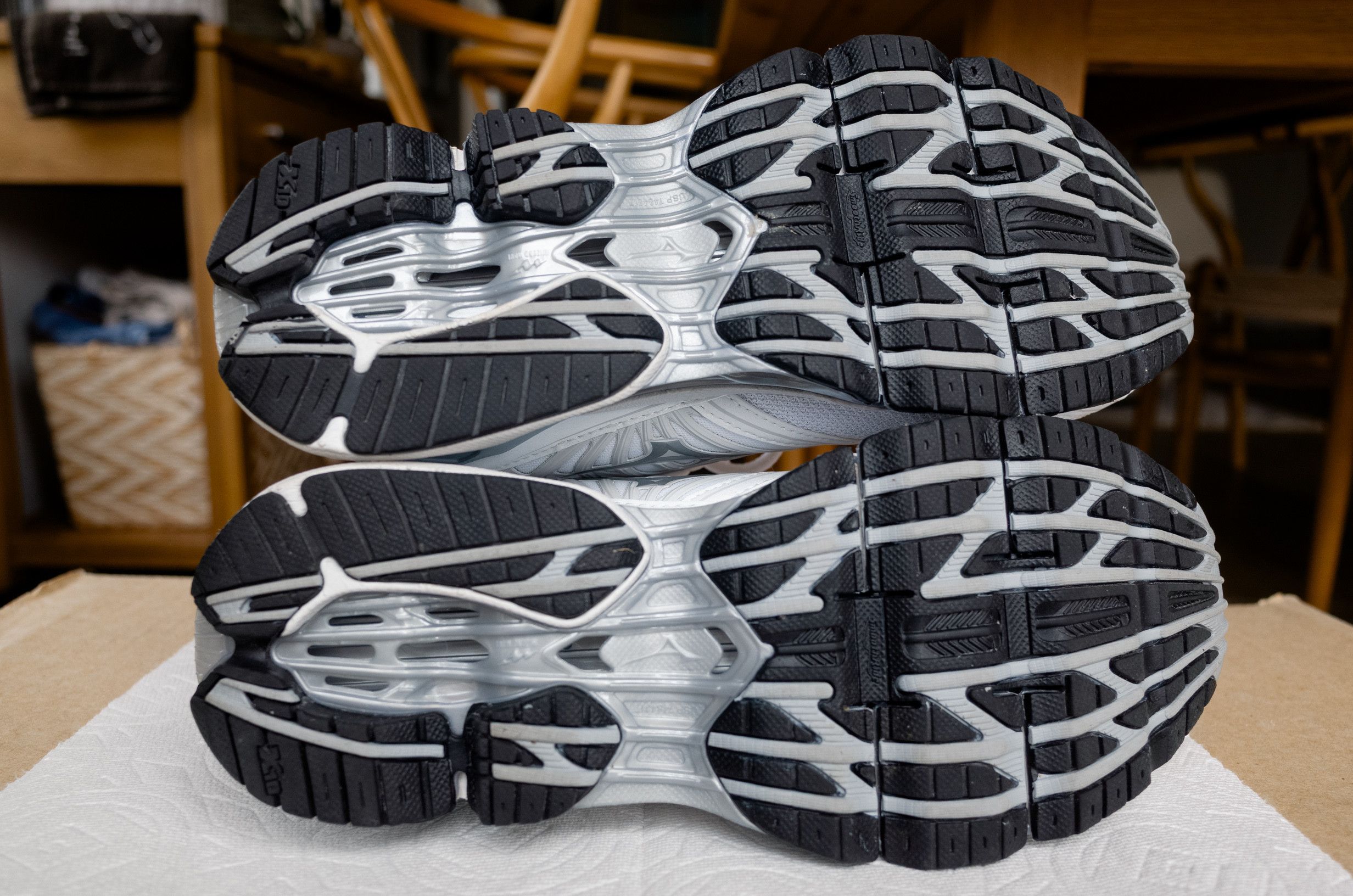 Mizuno Wave Prophecy LS Size US 10 / EU 43 - 10 Thumbnail
