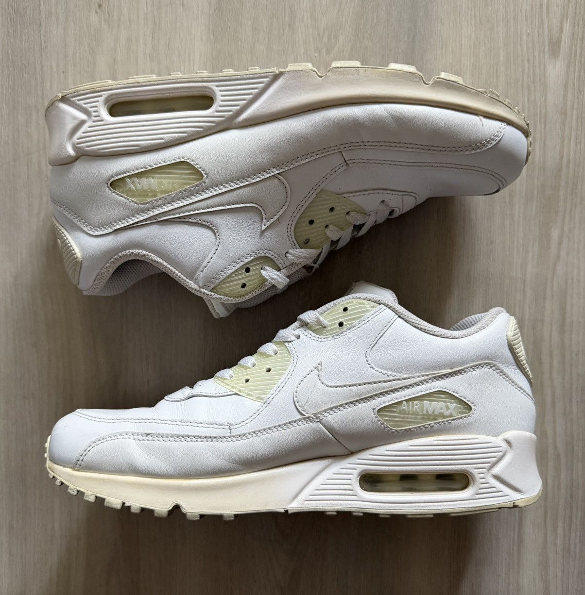 Nike Nike Air Max 90 White Leather Mens Size 9.5 Size US 9.5 / EU 42-43 - 2 Thumbnail