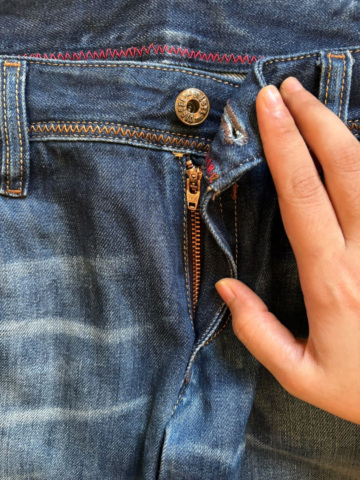 Diesel × Diesel Black Gold Vintage Italy Diesel Lowky Mud Wash Distressed Loose Jeans Size 36" / US 14 / IT 50 - 3 Thumbnail