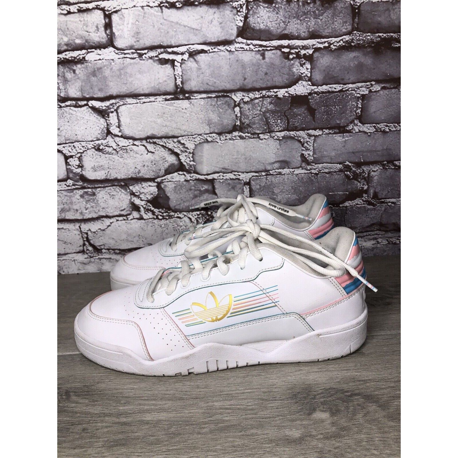 Adidas Adidas Love Unites White Leather Blue Pink Stripe Sneakers M Size US 10 / EU 43 - 5 Thumbnail