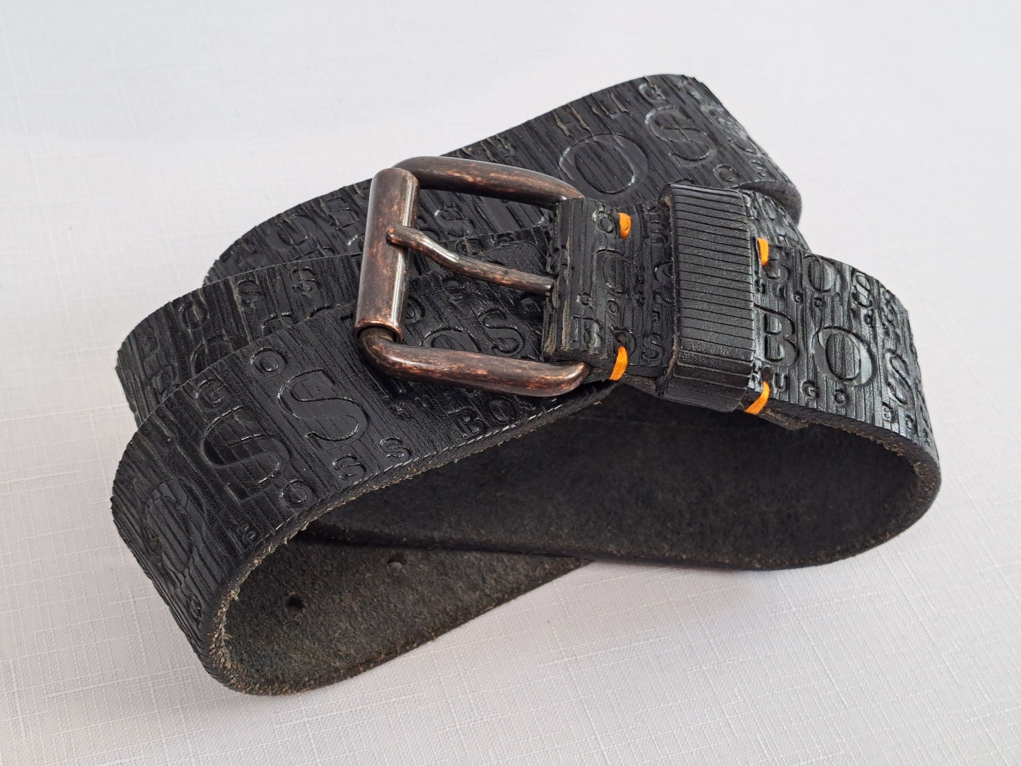 Hugo Boss HUGO BOSS calf leather belt. Handmade in Italy Size ONE SIZE - 1 Thumbnail
