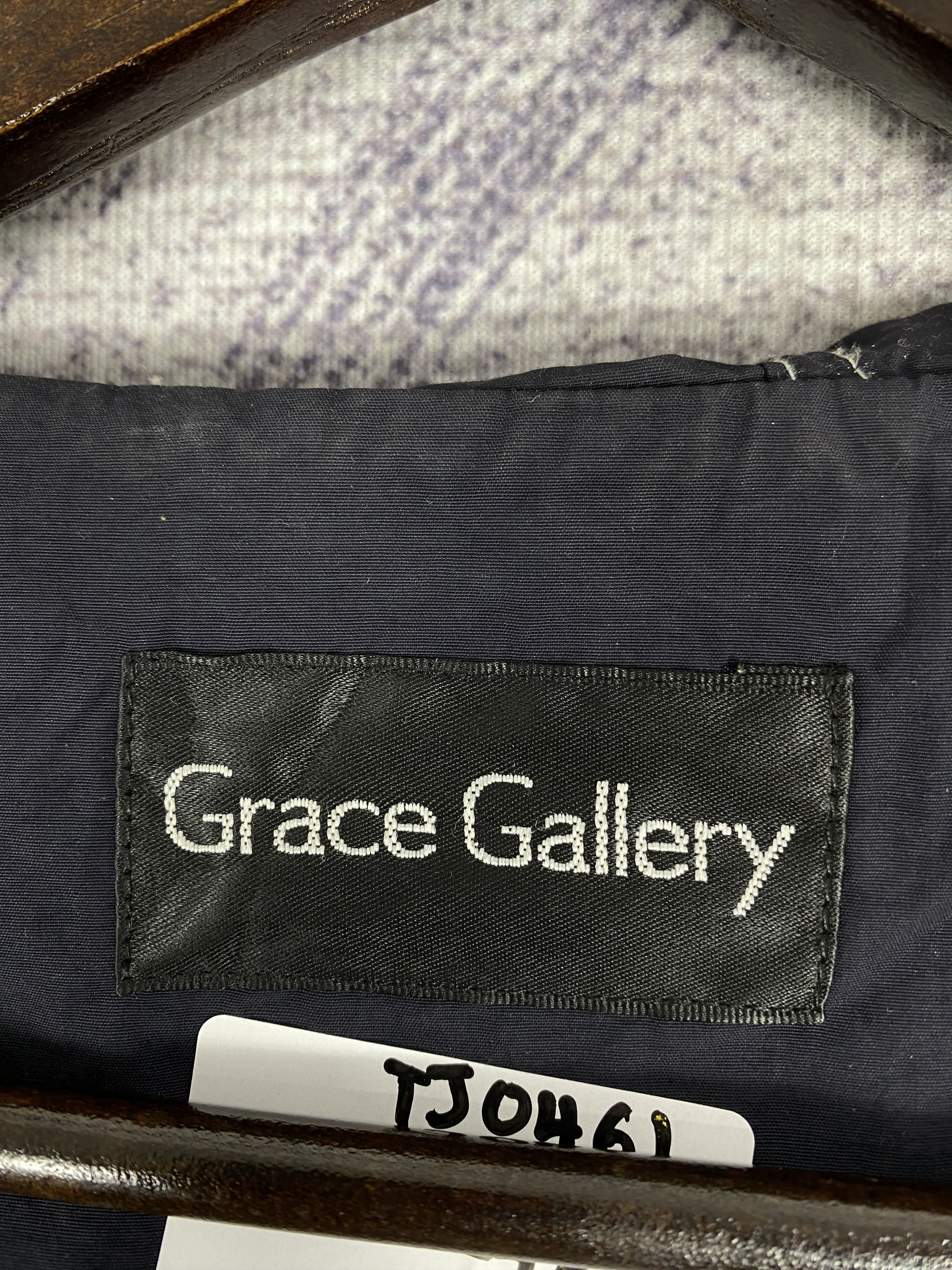Japanese Brand Vintage Grace Gallery Hoodie Zip Up Cotton Jacket Size L / US 10 / IT 46 - 9 Thumbnail