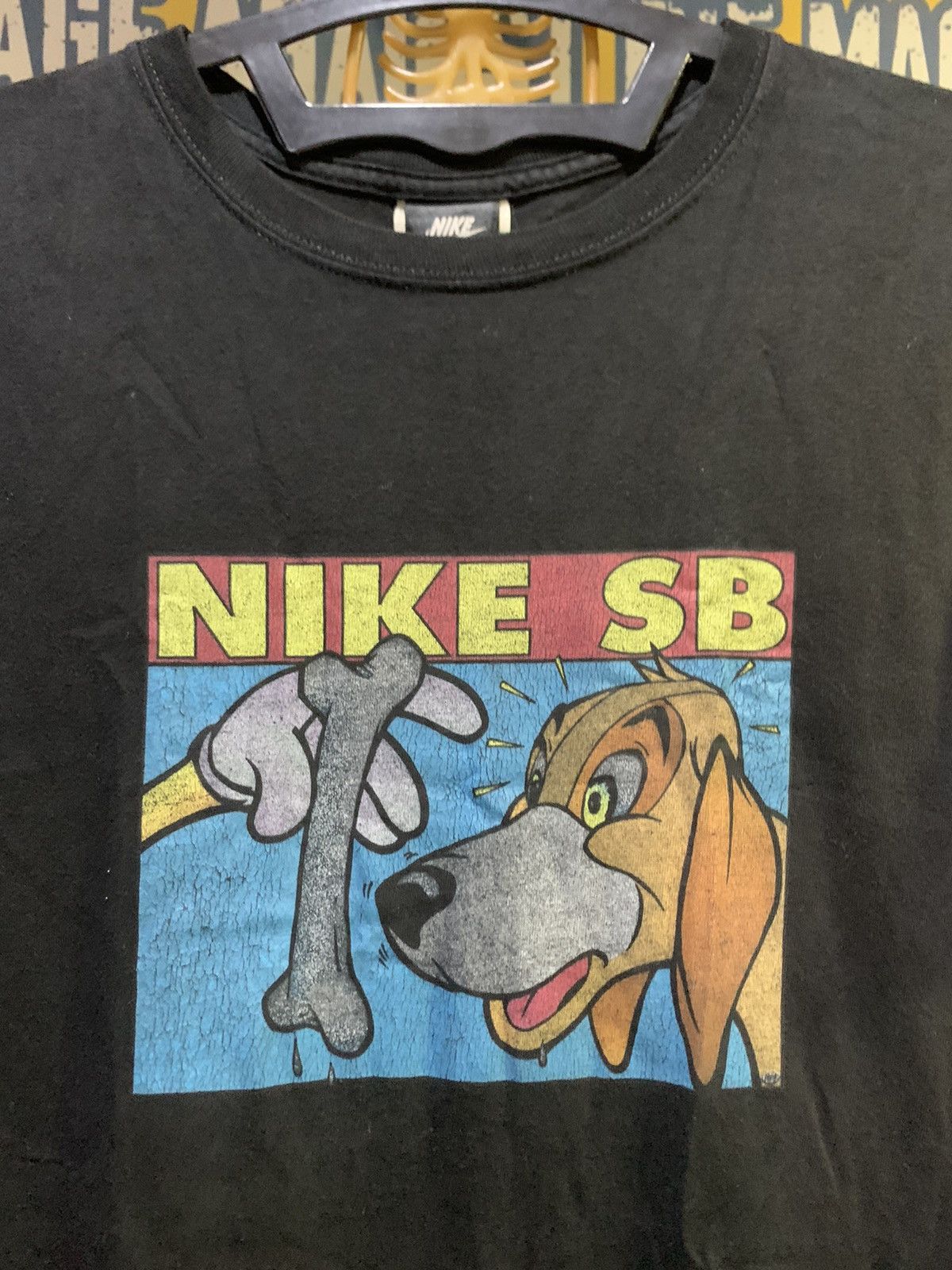 Nike SB Vintage NIKE SB + KOZIK “Dog Bone” Big Logo Skate Tee Size US S / EU 44-46 / 1 - 1 Thumbnail