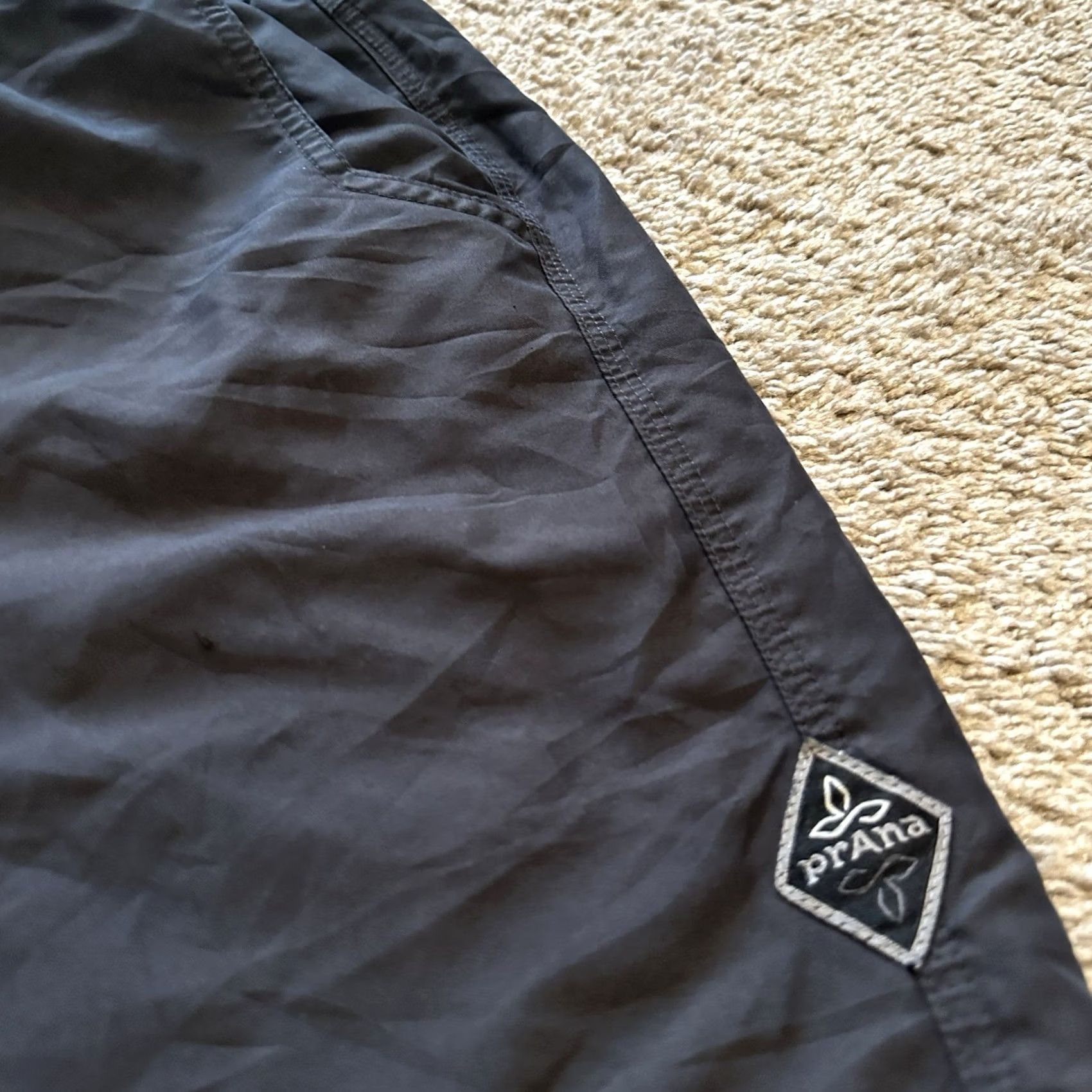 Prana Prana Shorts Men Small Outdoor Hiking Camping Performance Nylon Black Athletic Elastic Waist Pockets 9 in Inseam Regular Fit Outdoor Activewear Men Size US 29 - 2 Thumbnail