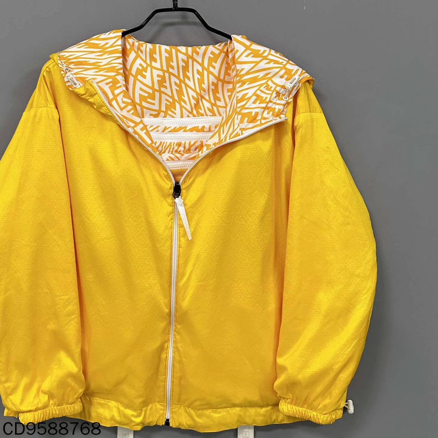 Fendi FENDI 2-Sided All-Over Print Shell Jacket M Size M / US 6-8 / IT 42-44 - 4 Thumbnail