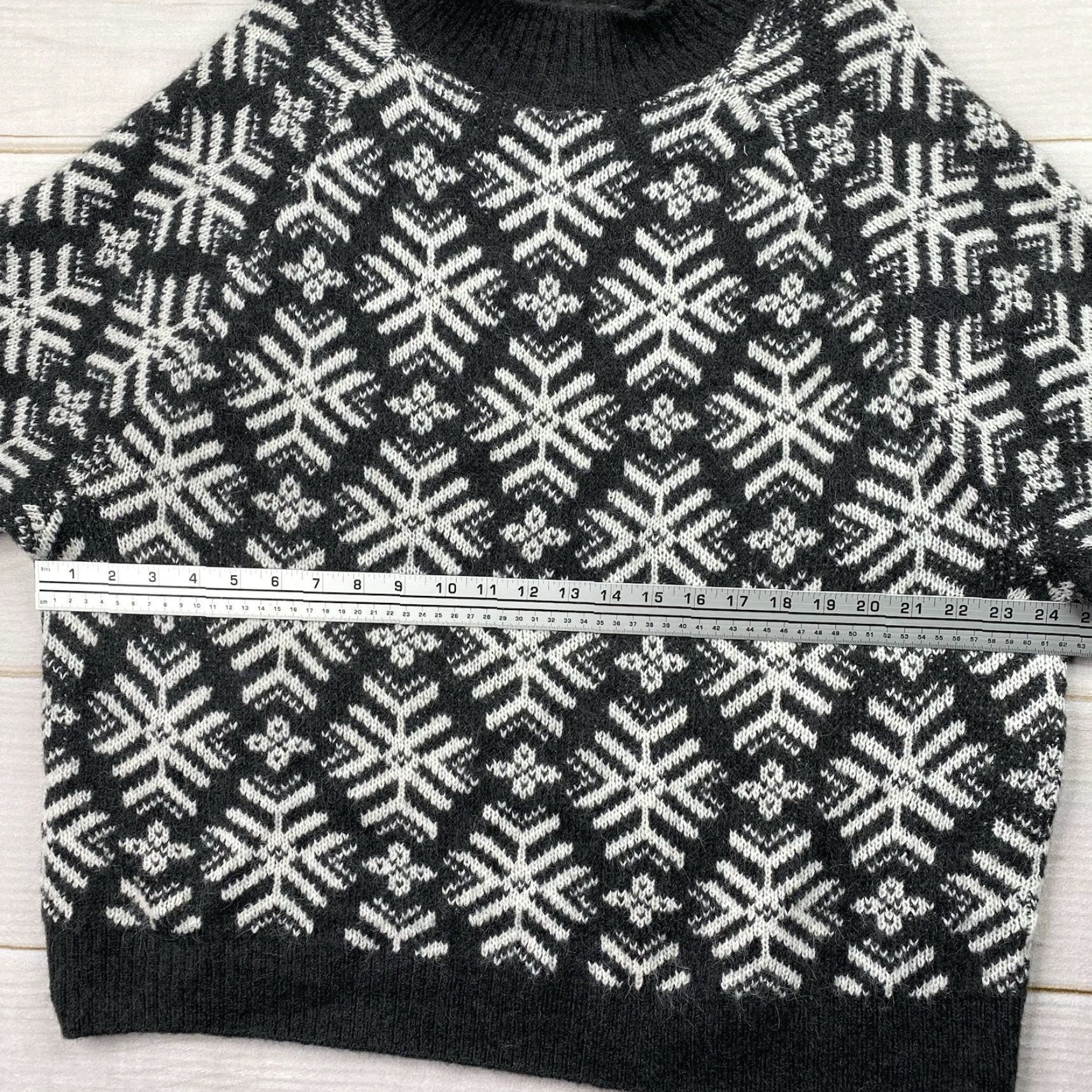 Old Navy OLD NAVY Women's Sweater Pullover Knit Gray Nordic Snowflake Pattern Fuzzy XXL Winter Casual Womens Size XXL / US 16-18 / IT 52-54 - 5 Thumbnail