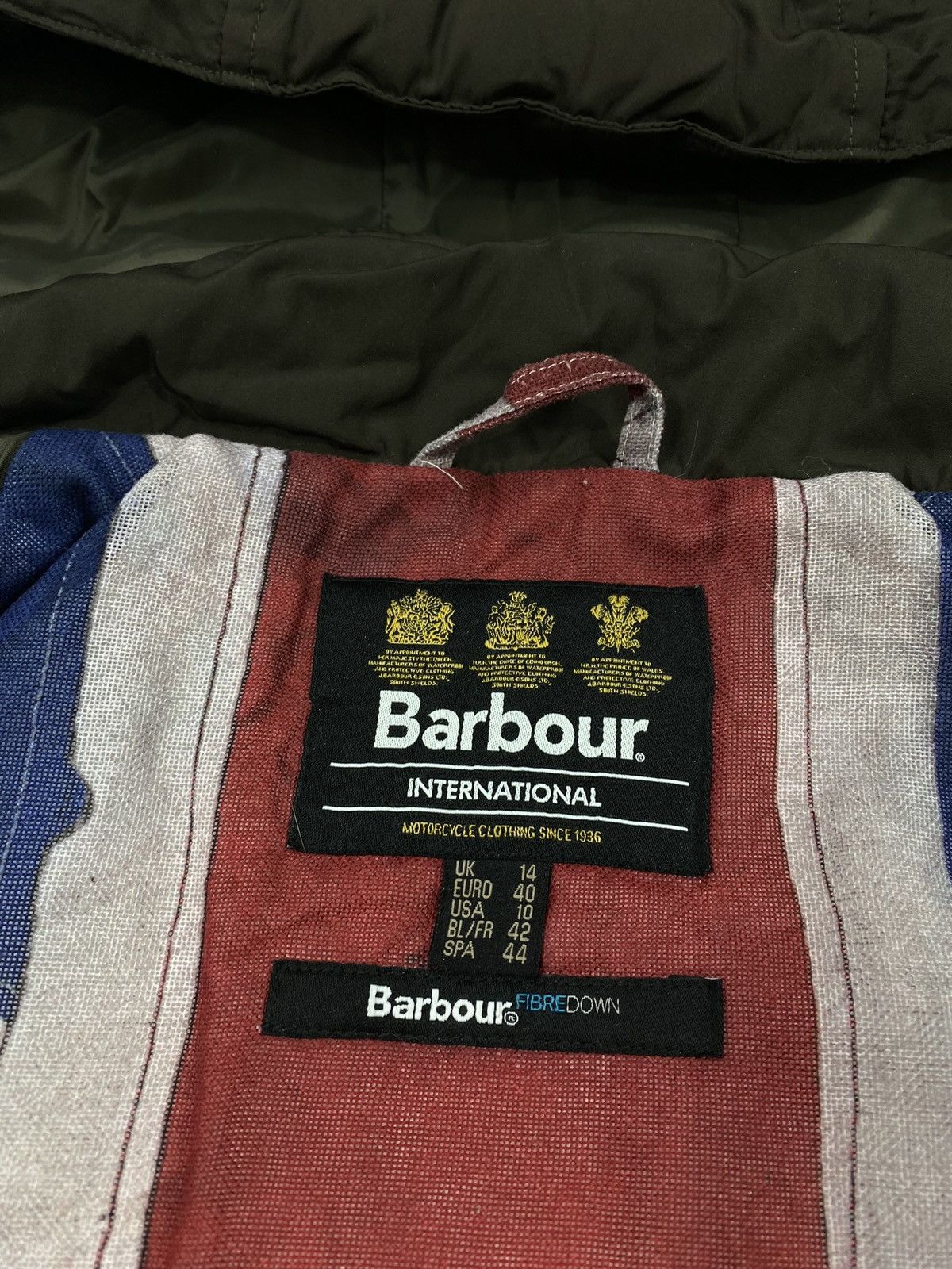 Barbour Barbour UK Short Bomber Jacket Quilted Insulated Size L / US 10 / IT 46 - 12 Thumbnail