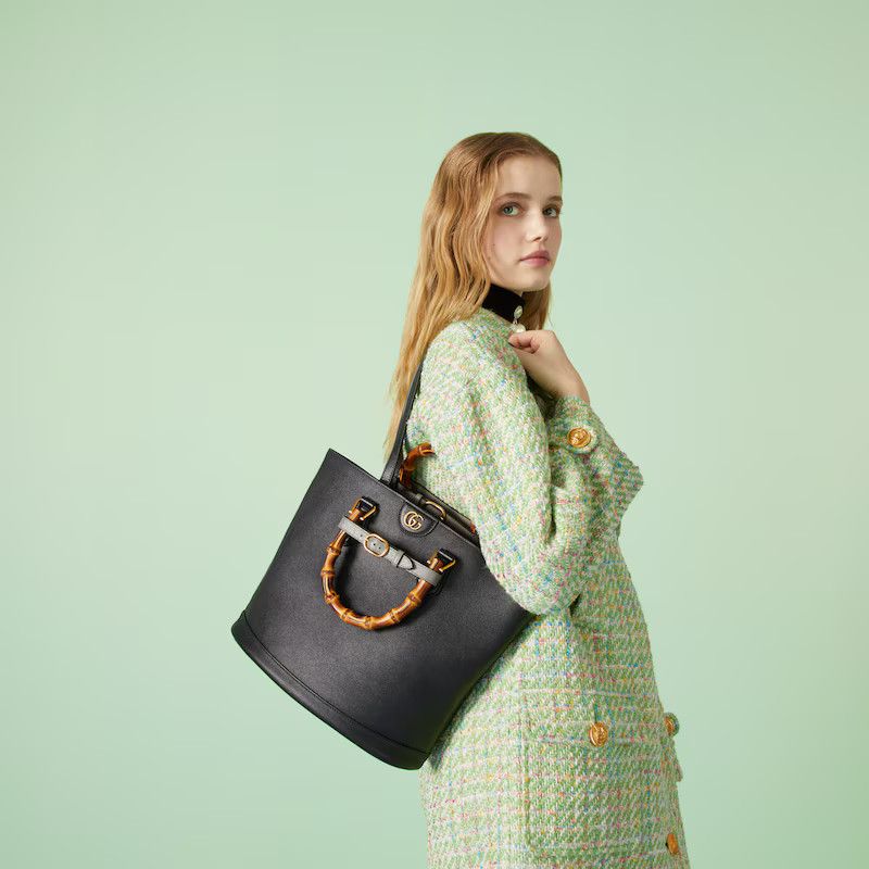Gucci o1s1wg110225 Size: OS / Diana Medium Tote Bag in Black Size ONE SIZE - 9 Thumbnail