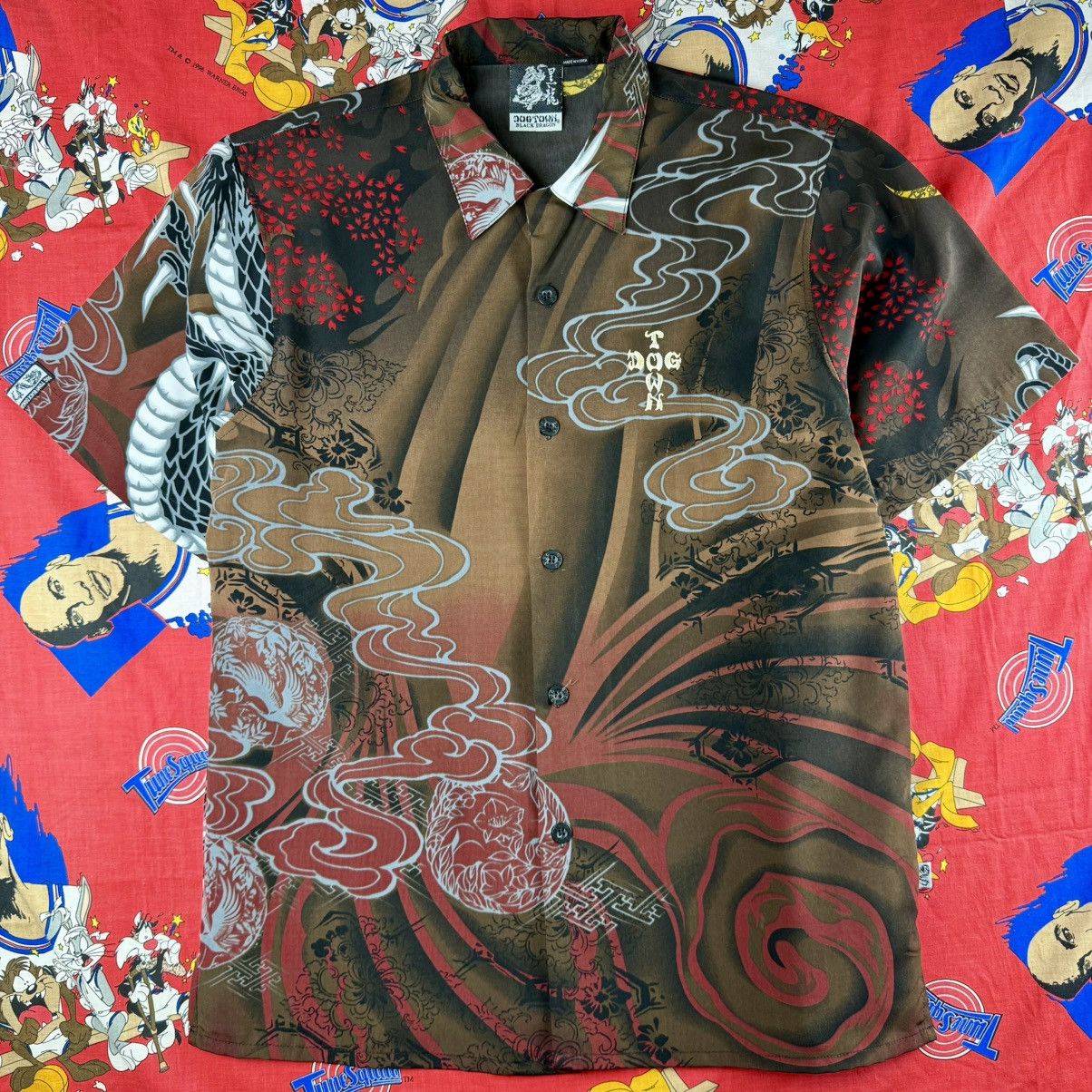 Dogtown DOGTOWN Aloha Shirt Japanese Pattern Dragon Rayon Rare Size US L / EU 52-54 / 3 - 1 Thumbnail