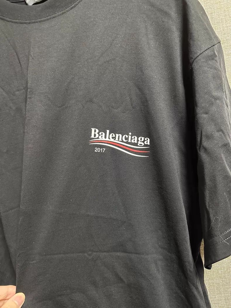 Balenciaga Balenciaga Short Sleeve T-Shirt Size US S / EU 44-46 / 1 - 5 Thumbnail