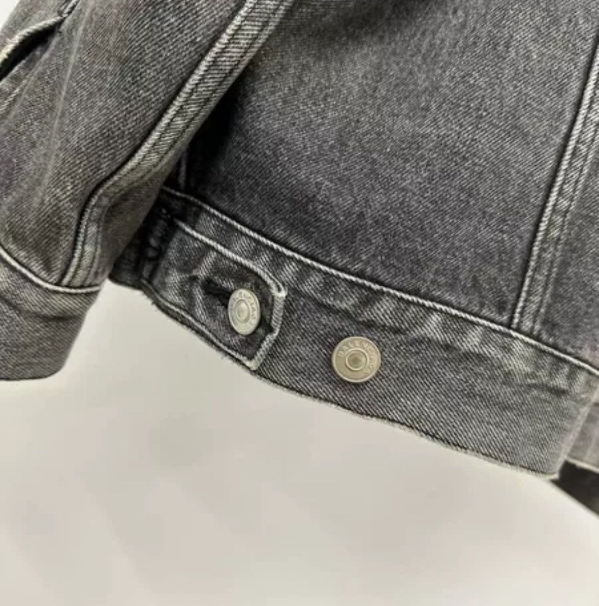Balenciaga Balenciaga black asymmetrical denim jacket Size US XS / EU 42 / 0 - 4 Thumbnail