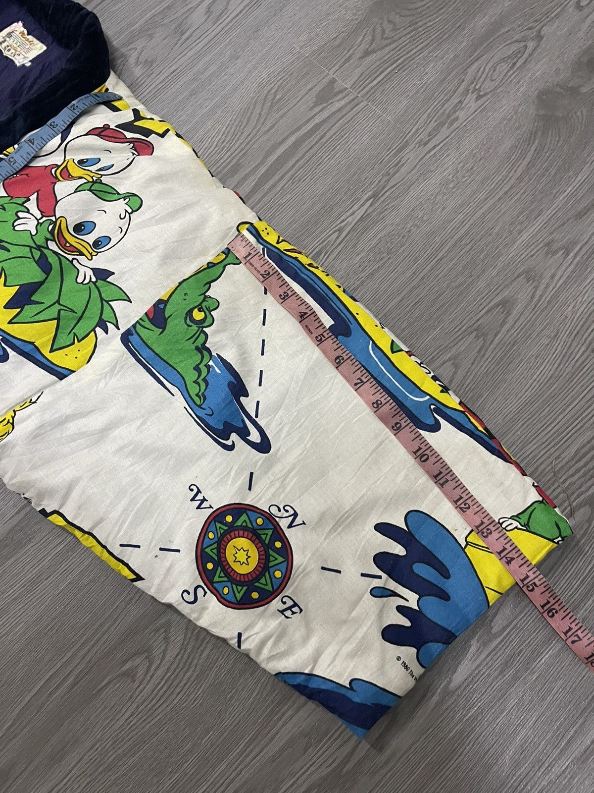 Disney × Japanese Brand × Vintage 80s Duck Tales Full Print Puffy Hanten Kimon Jacket Size US L / EU 52-54 / 3 - 15 Thumbnail
