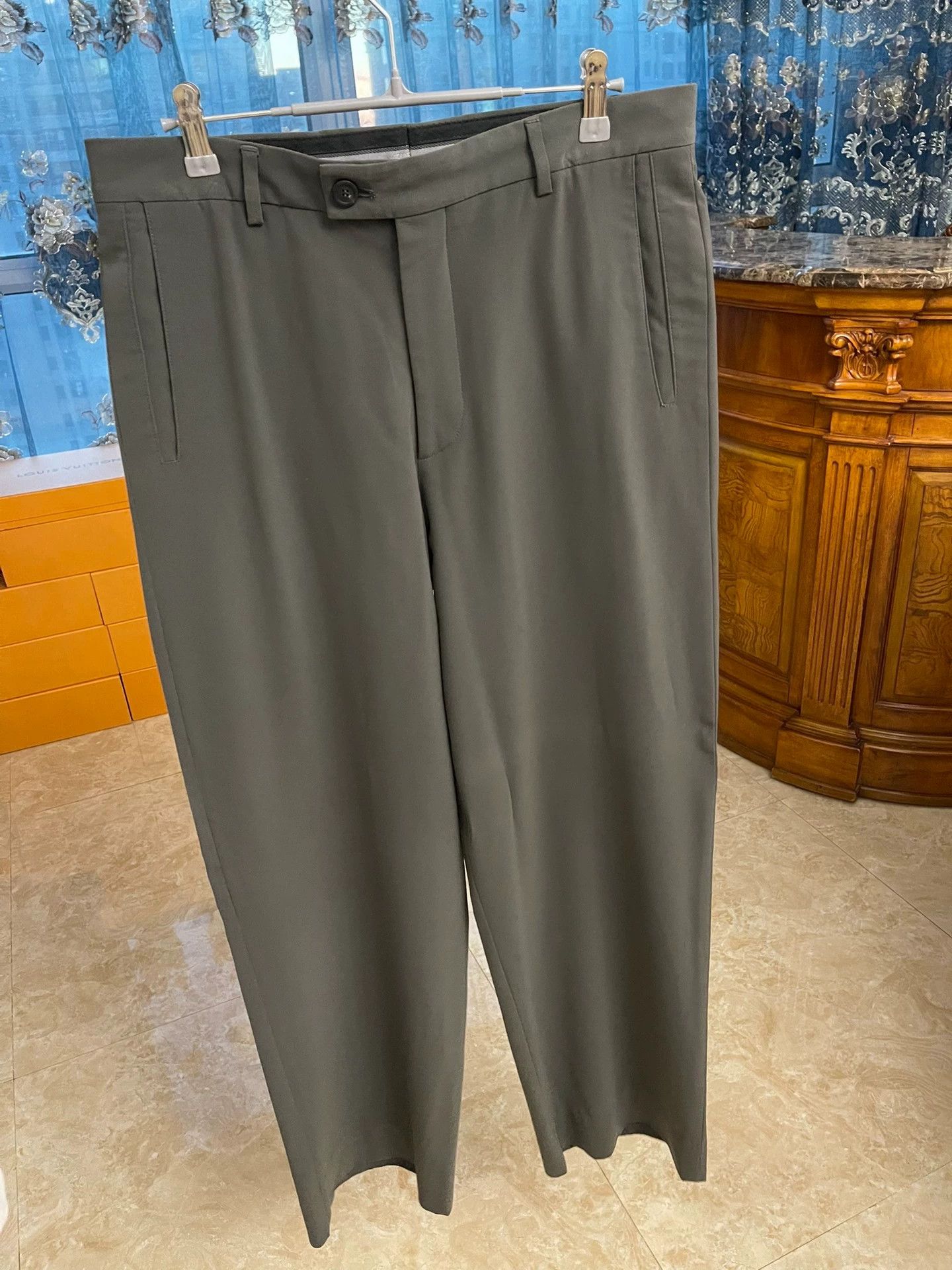 Giorgio Armani GA Wool Black Straight Wide-Leg Pants 48, 2W/1W Size US 32 / EU 48 - 1 Thumbnail