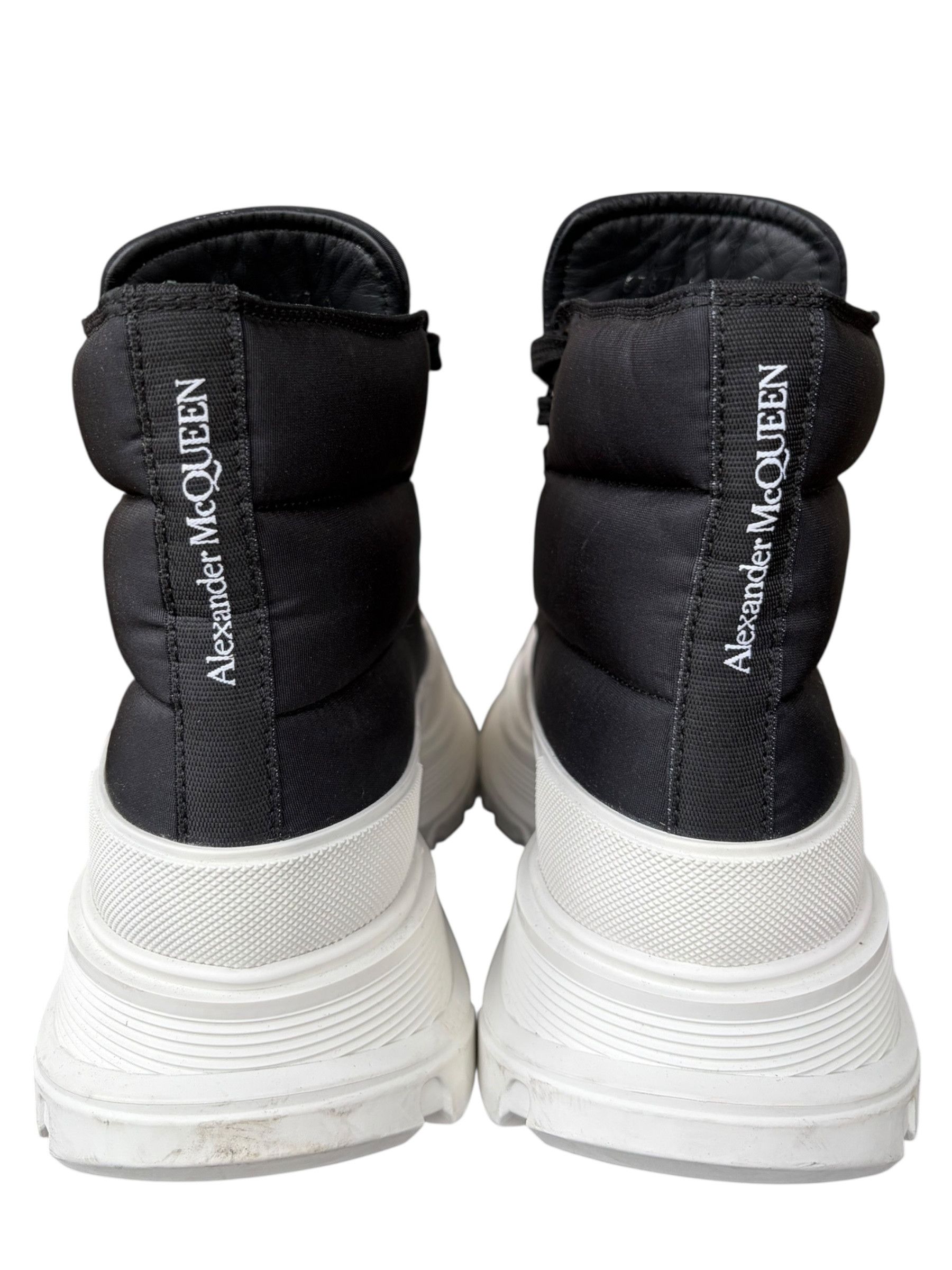 Alexander McQueen Alexander McQueen Black Puffer Slick High-Top Sneakers Size US 7 / IT 37 - 4 Thumbnail