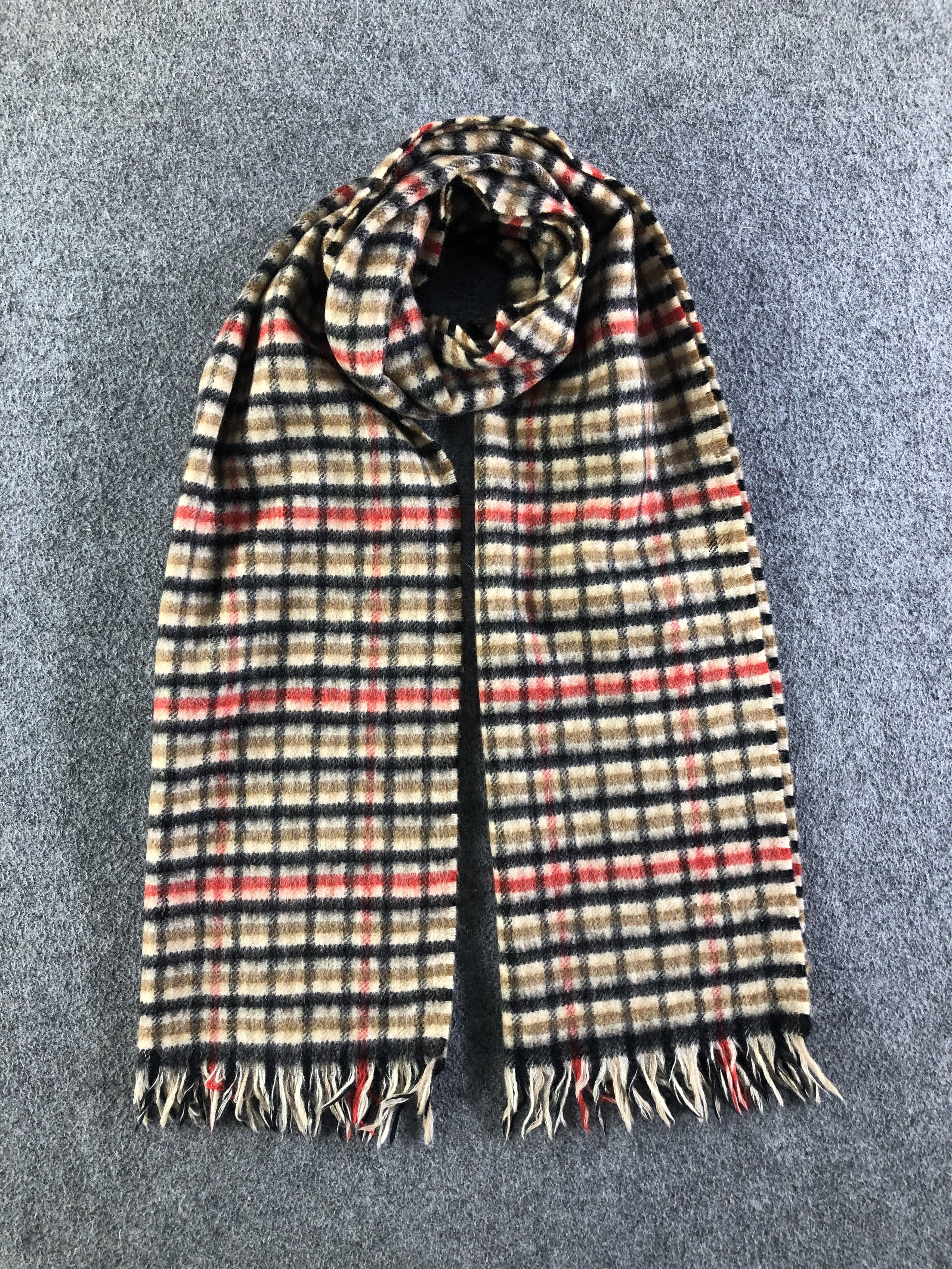 Johnstons Of Elgin Johnstons Of Elgin Scarf / Muffler / Neckwear C1224 Size ONE SIZE - 1 Thumbnail
