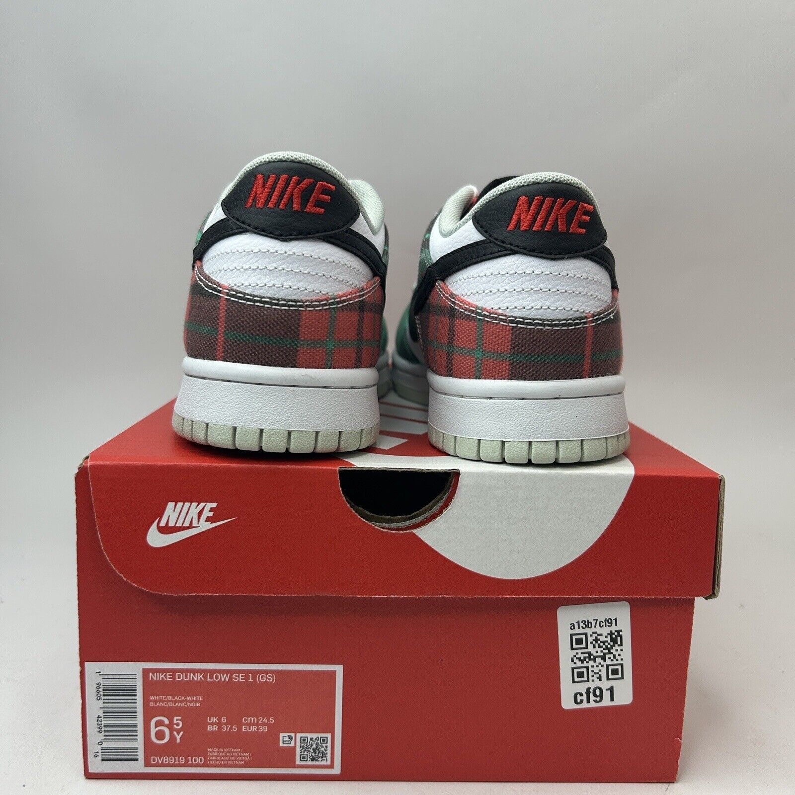 Nike New Nike Dunk Low GS SE 1 “Tartan Plaid” 2023 Size US 8 / IT 38 - 4 Thumbnail