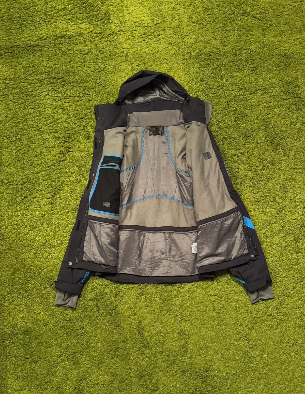 Mammut Mammut gorpcore style ski membrane jacket Size M / US 6-8 / IT 42-44 - 2 Thumbnail