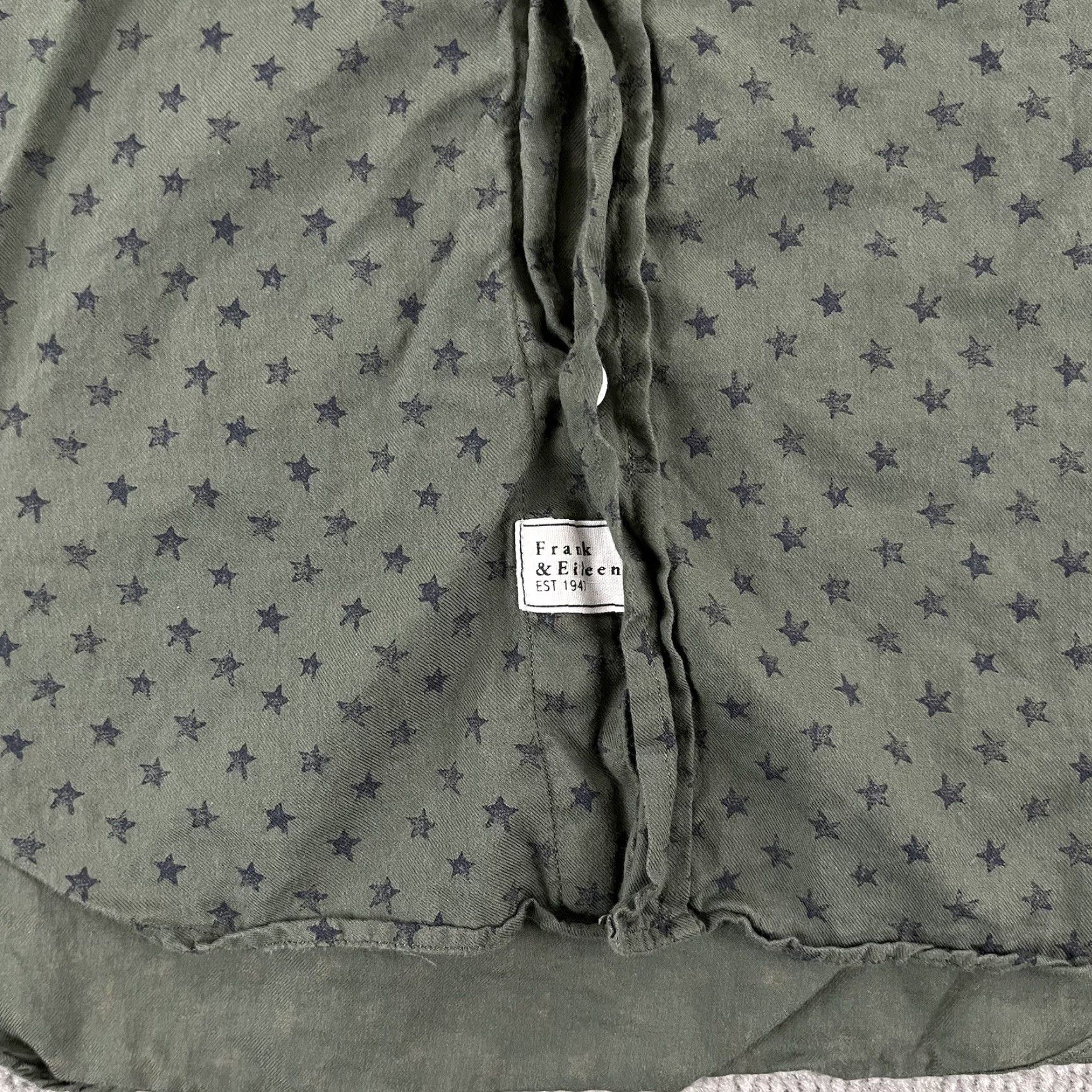 Frank & Eileen FRANK & EILEEN Frank Shirt Womens XS Green Star Button Up Top Featherweight L/S Shirt Womens XS Green Star Button Up Top Featherweight L/S Size XS / US 0-2 / IT 36-38 - 7 Thumbnail
