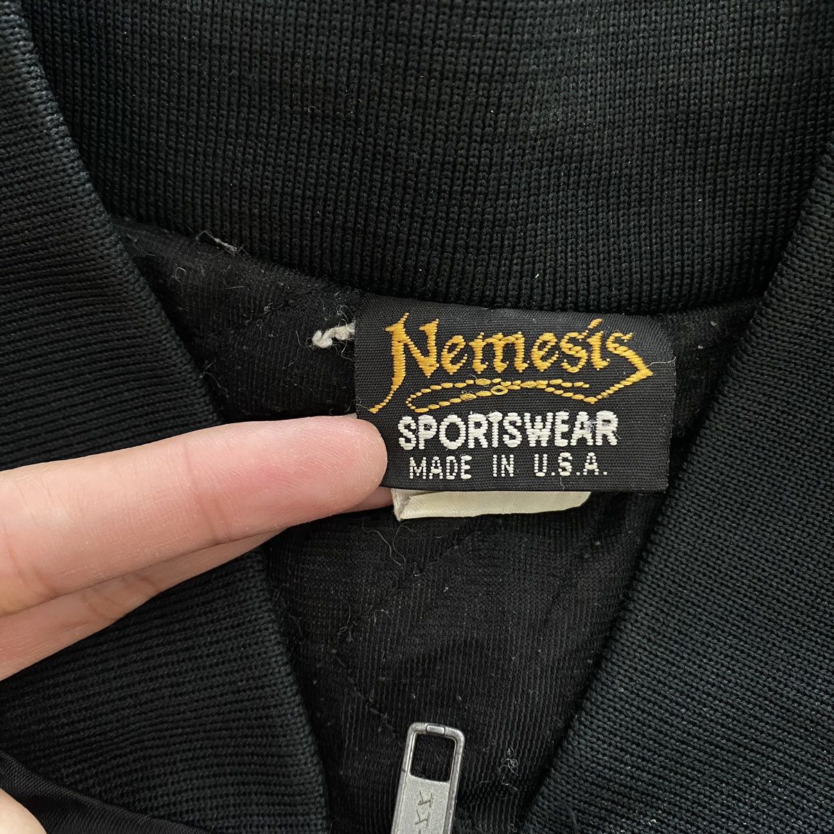 Vintage Vintage NEMESIS SPORTSWEAR USA Plain Black Bomber Jacket Size US XXL / EU 58 / 5 - 4 Thumbnail