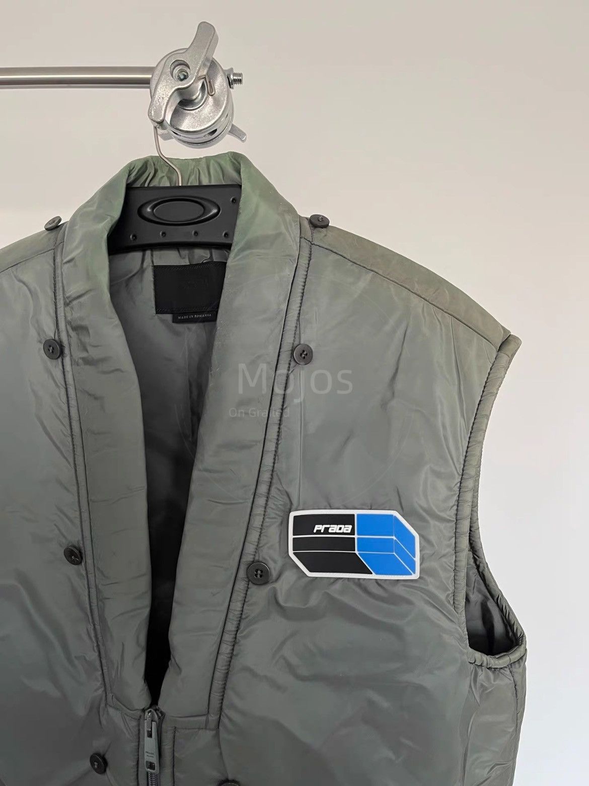 Prada Prada Runway Logo Label Vest Size US M / EU 48-50 / 2 - 2 Thumbnail